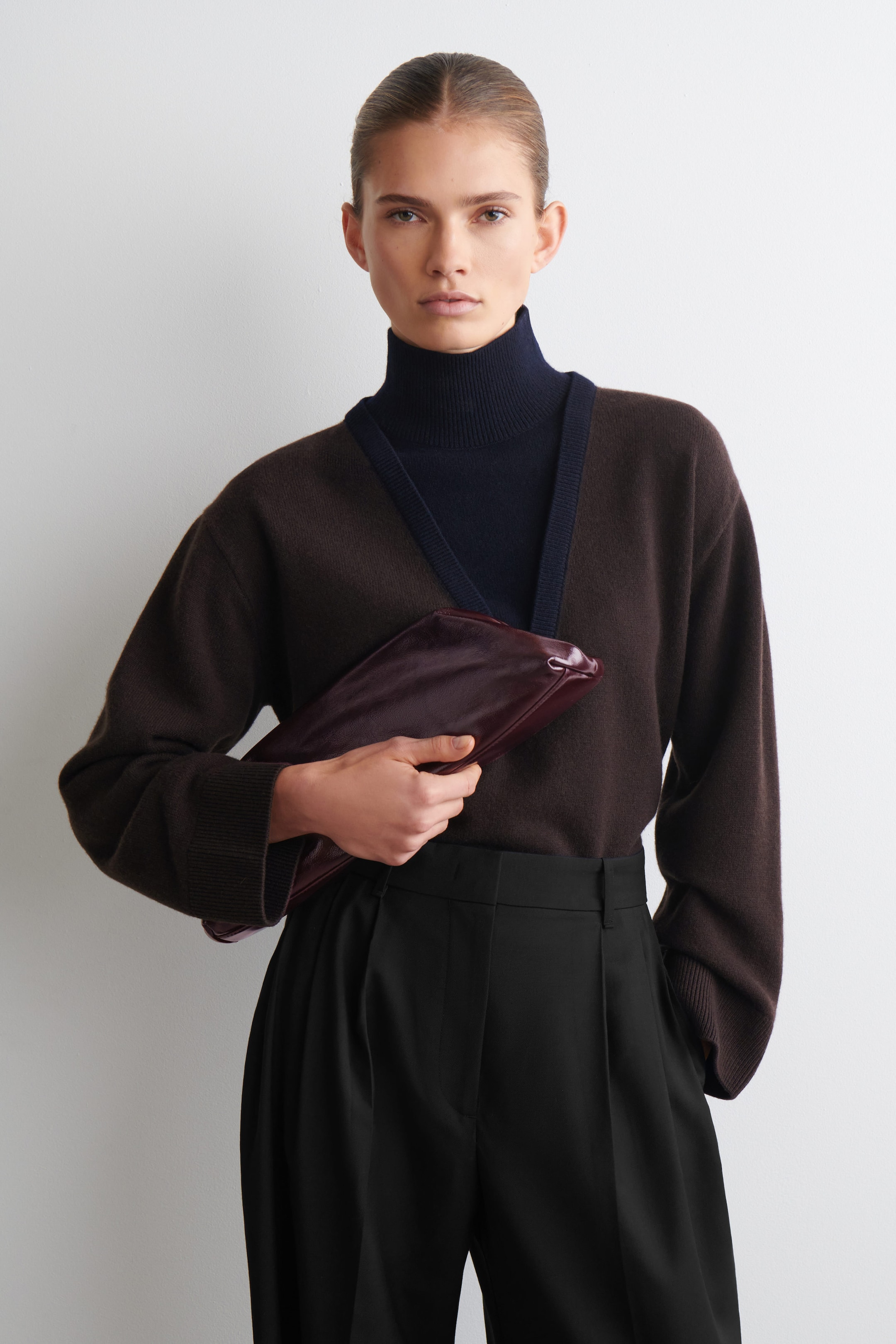 INGOT CLUTCH BAG - LEATHER