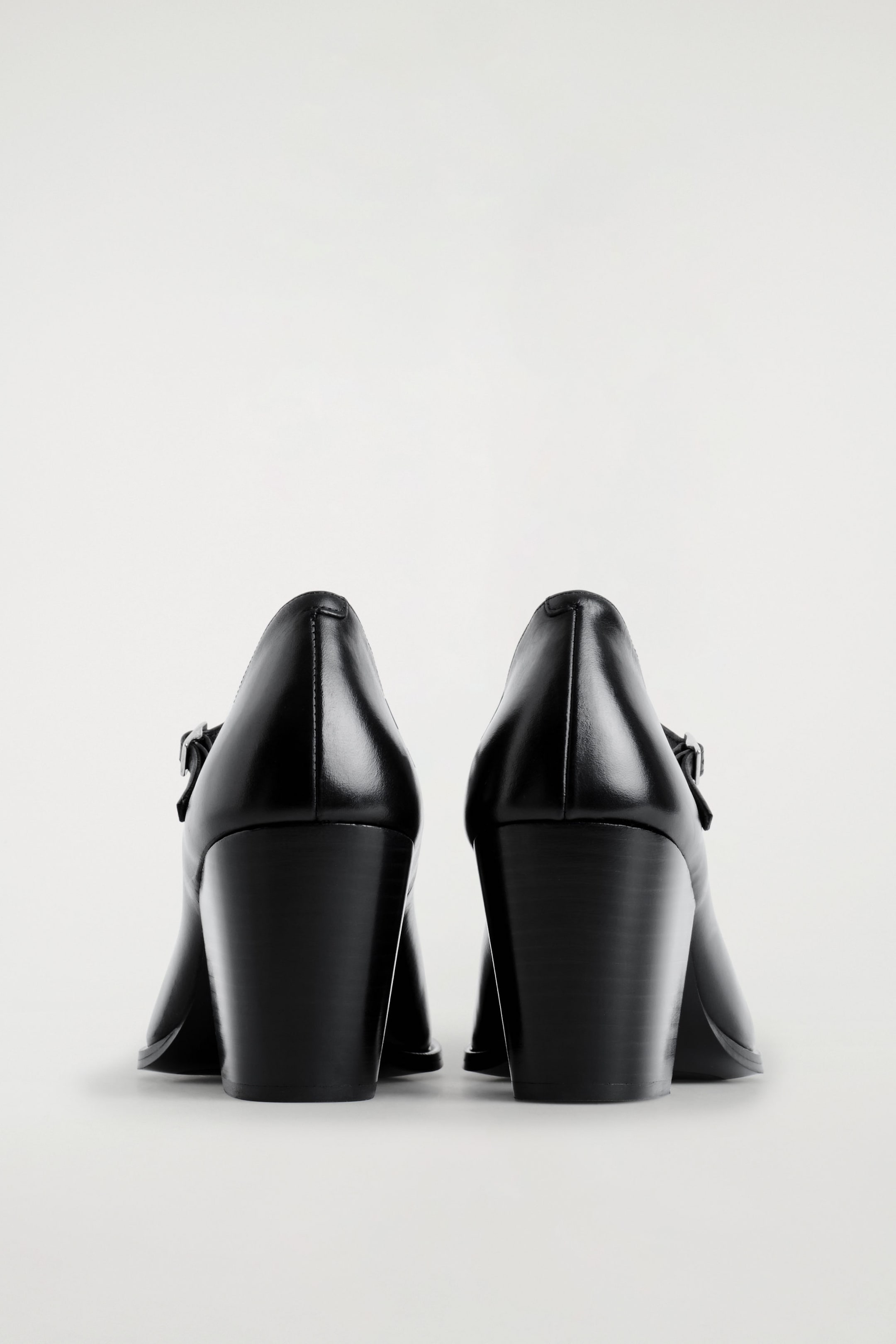LEATHER HEELED MARY JANE SHOES