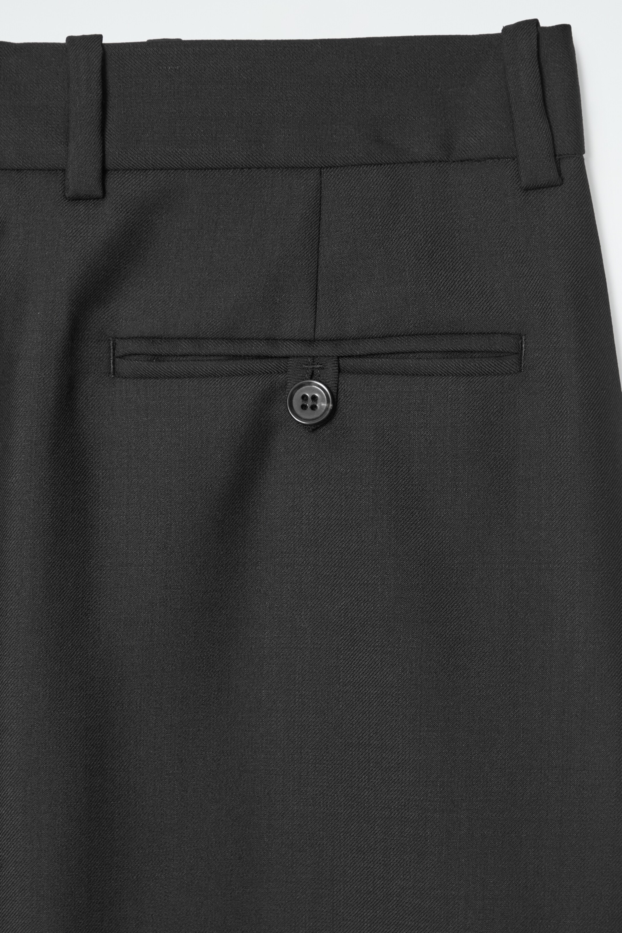 Grösseres Bild ansehen: SCHMAL GESCHNITTENER MAXIROCK AUS WOLLE - SCHWARZ - DAMEN | H&M CH 2