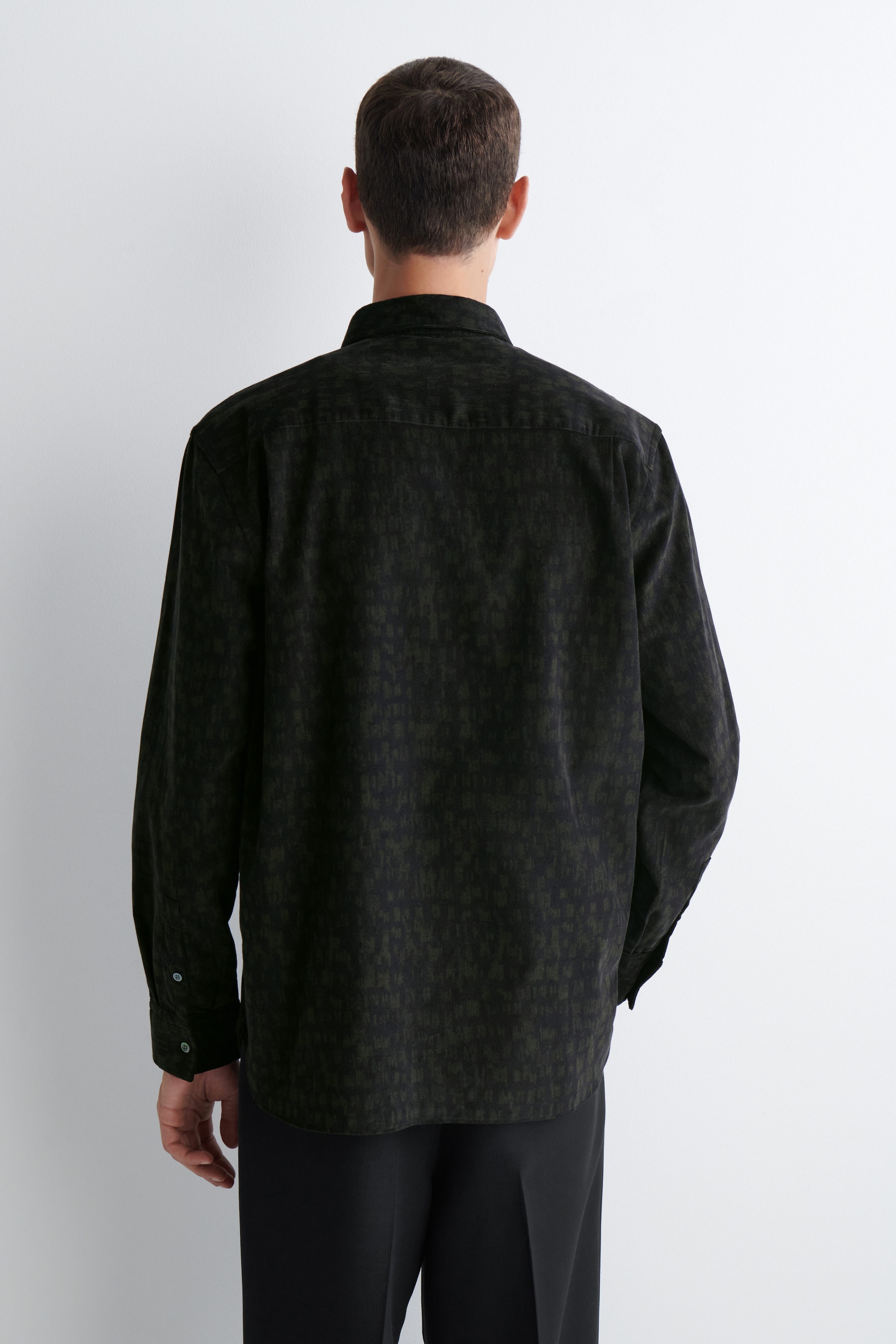 CHEMISE DÉCONTRACTÉE EN VELOURS CÔTELÉ