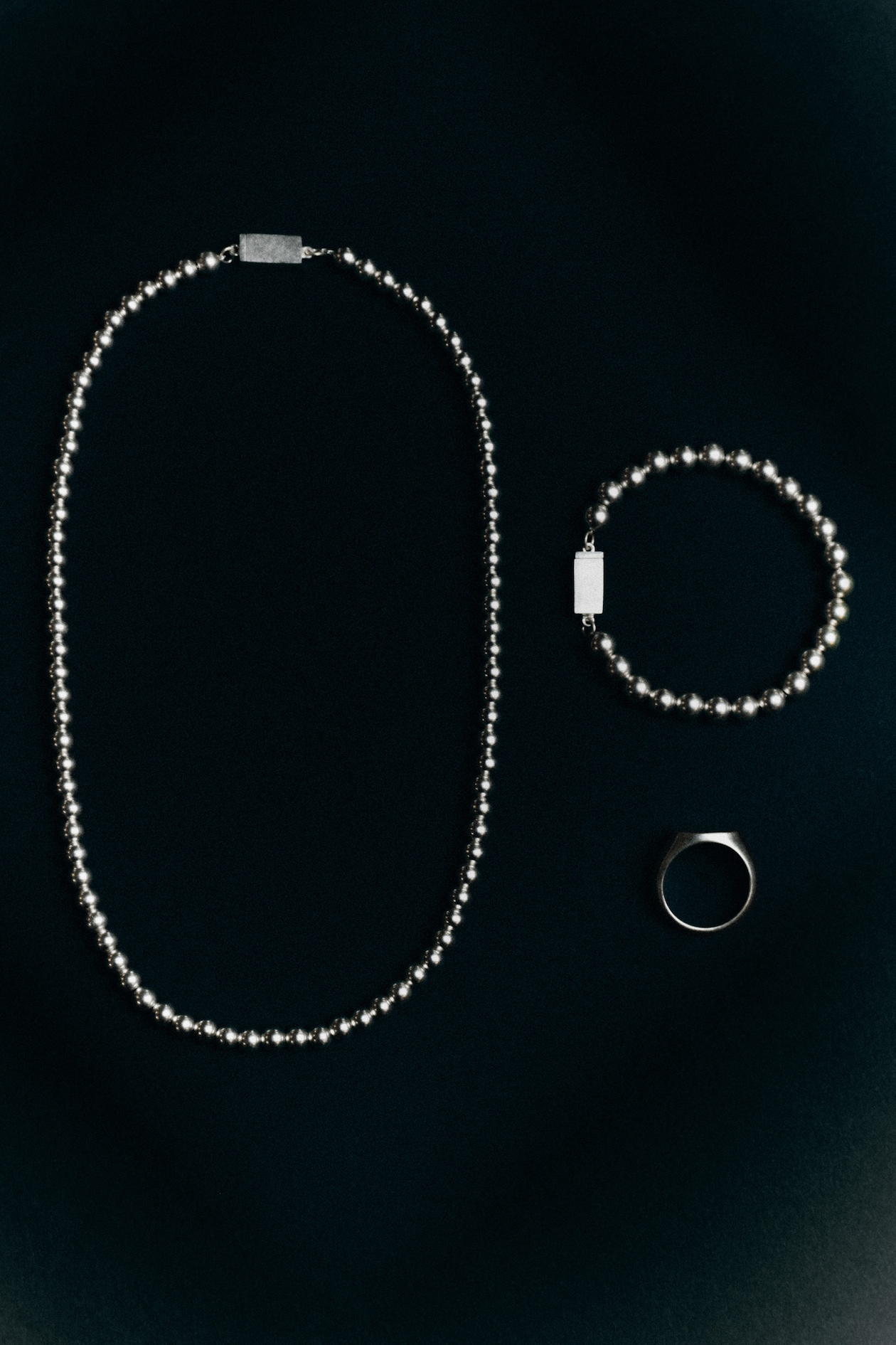 BEADED NECKLACE — SILVER