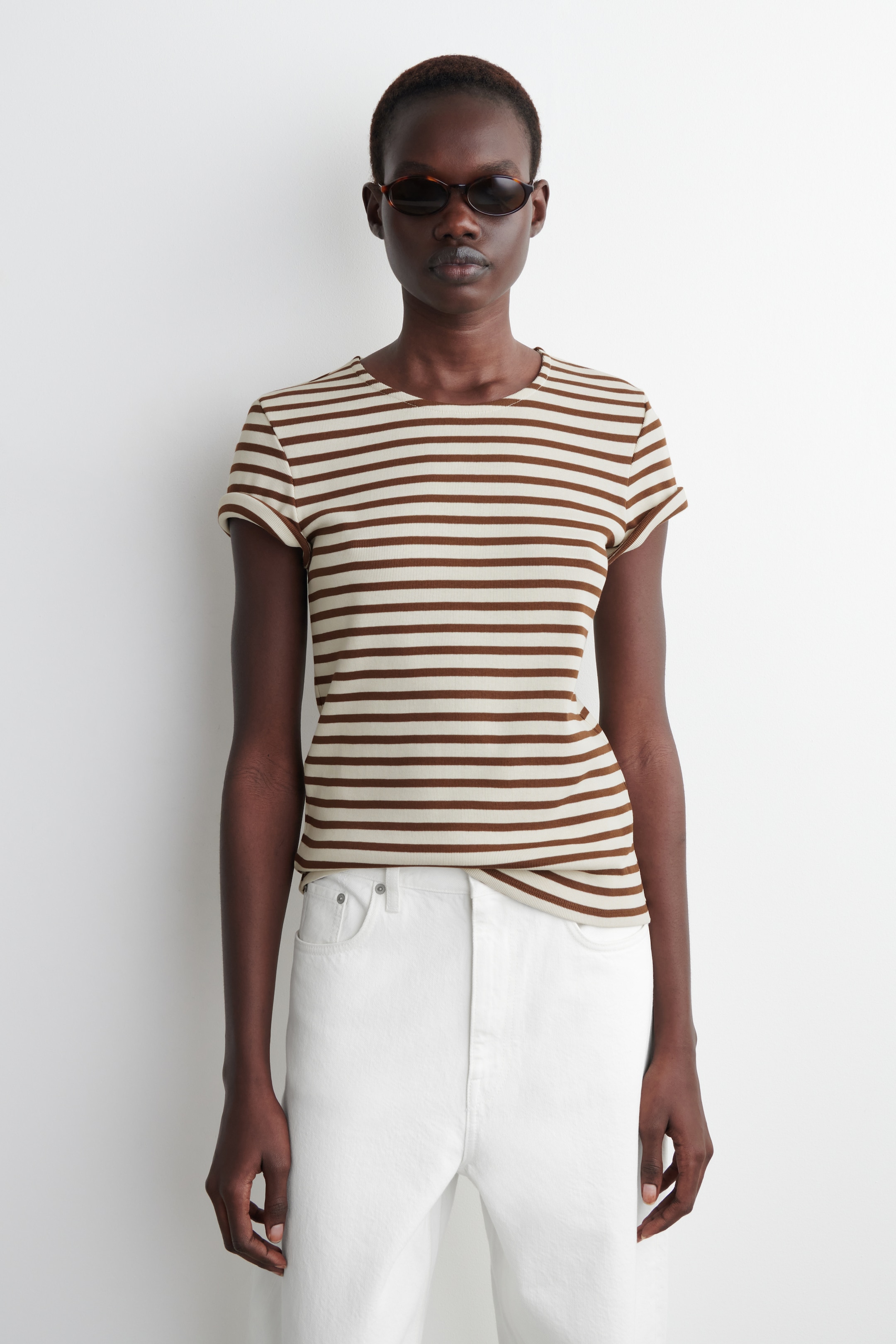 Größeres Bild anzeigen: SCHMALES GERIPPTES T-SHIRT - WEISS/GESTREIFT - Ladies | H&M AT 1