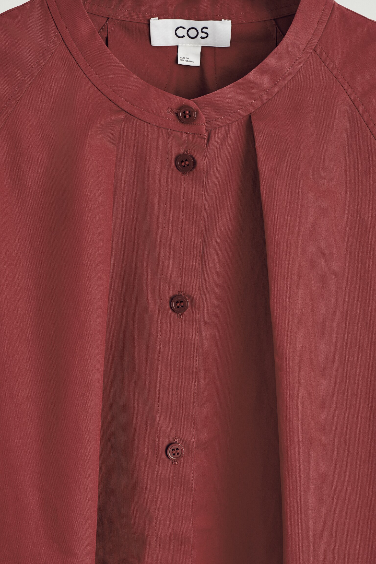 BAVLNENÁ KOŠEĽA S DEDKOVSKÝM GOLIEROM - ČERVENÁ/NAVY - 4