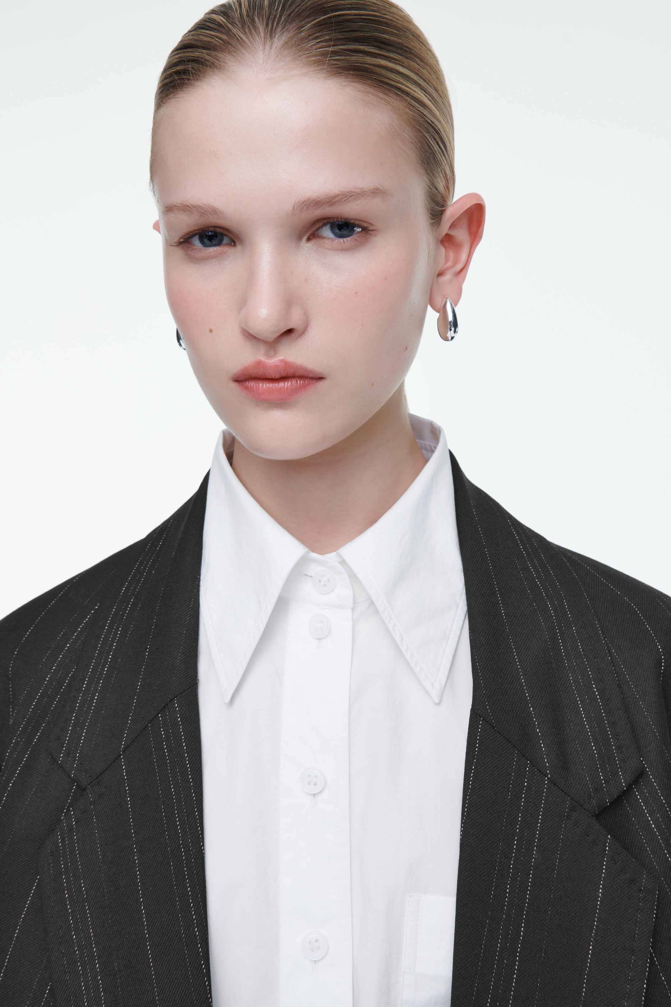 REGULAR DRAPED PINSTRIPED BLAZER