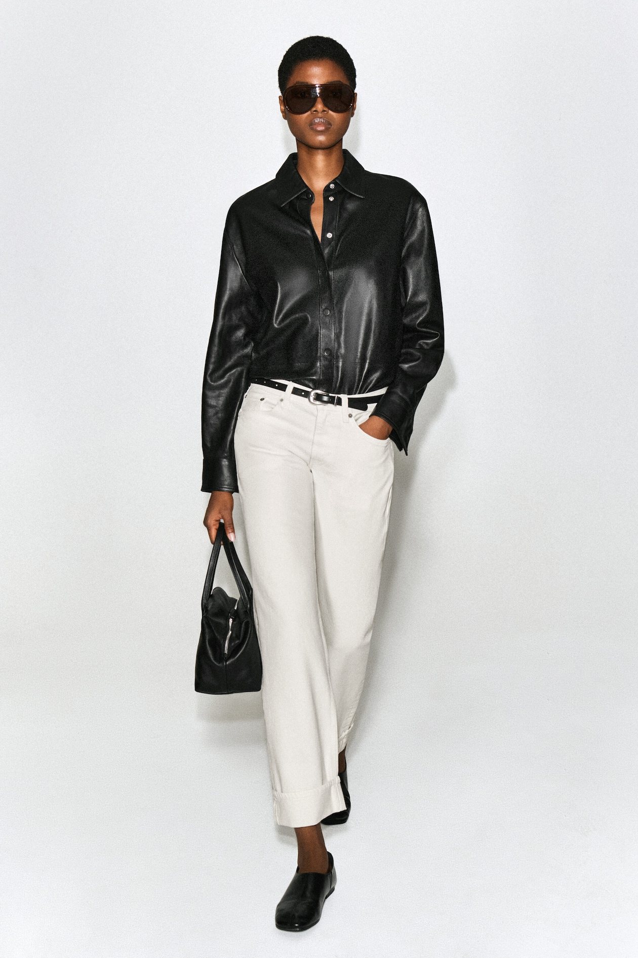 FOLDED CURVED-LEG TURN-UP JEANS — WHITE