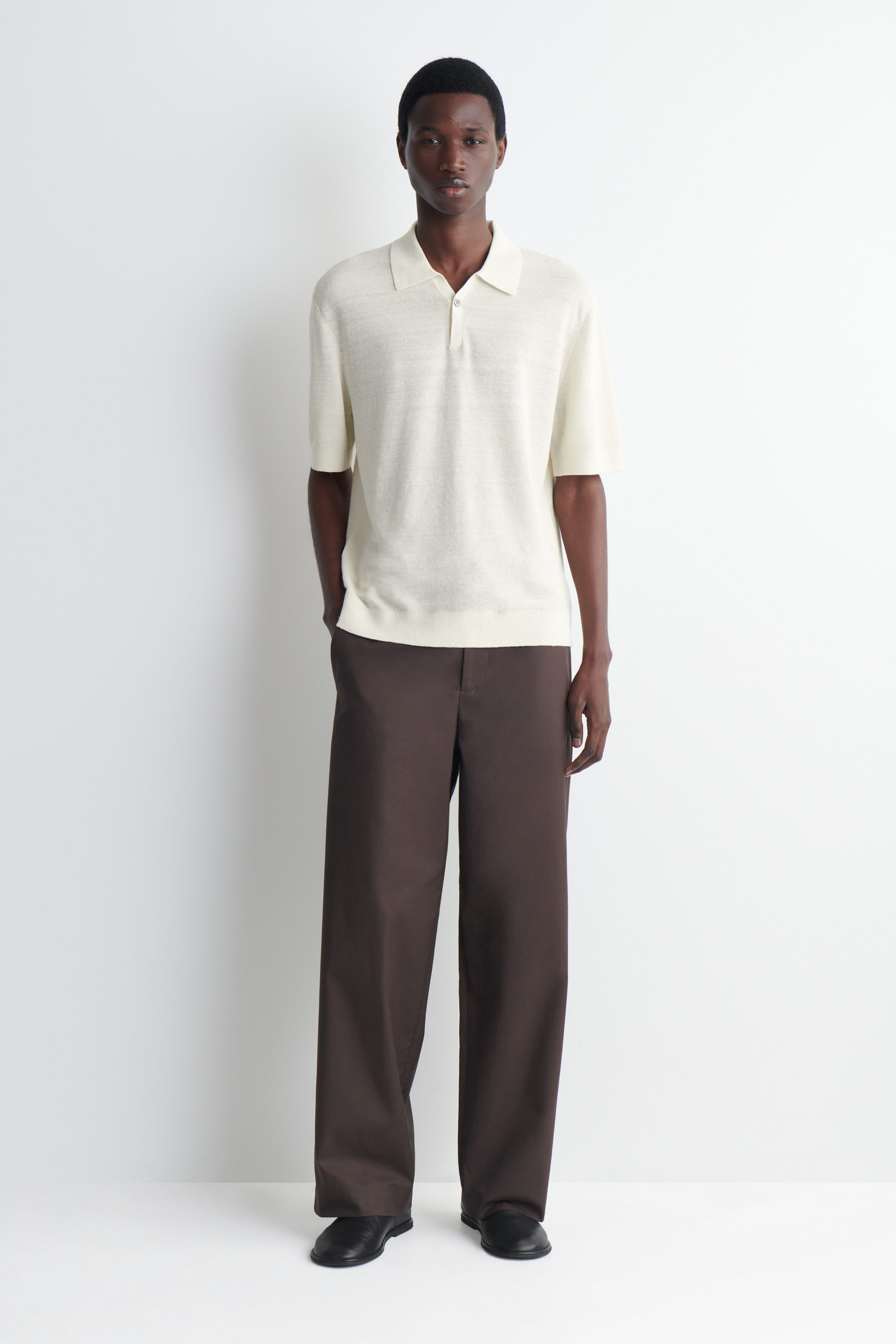 TEXTURED KNITTED LINEN POLO SHIRT - CREAM | COS US