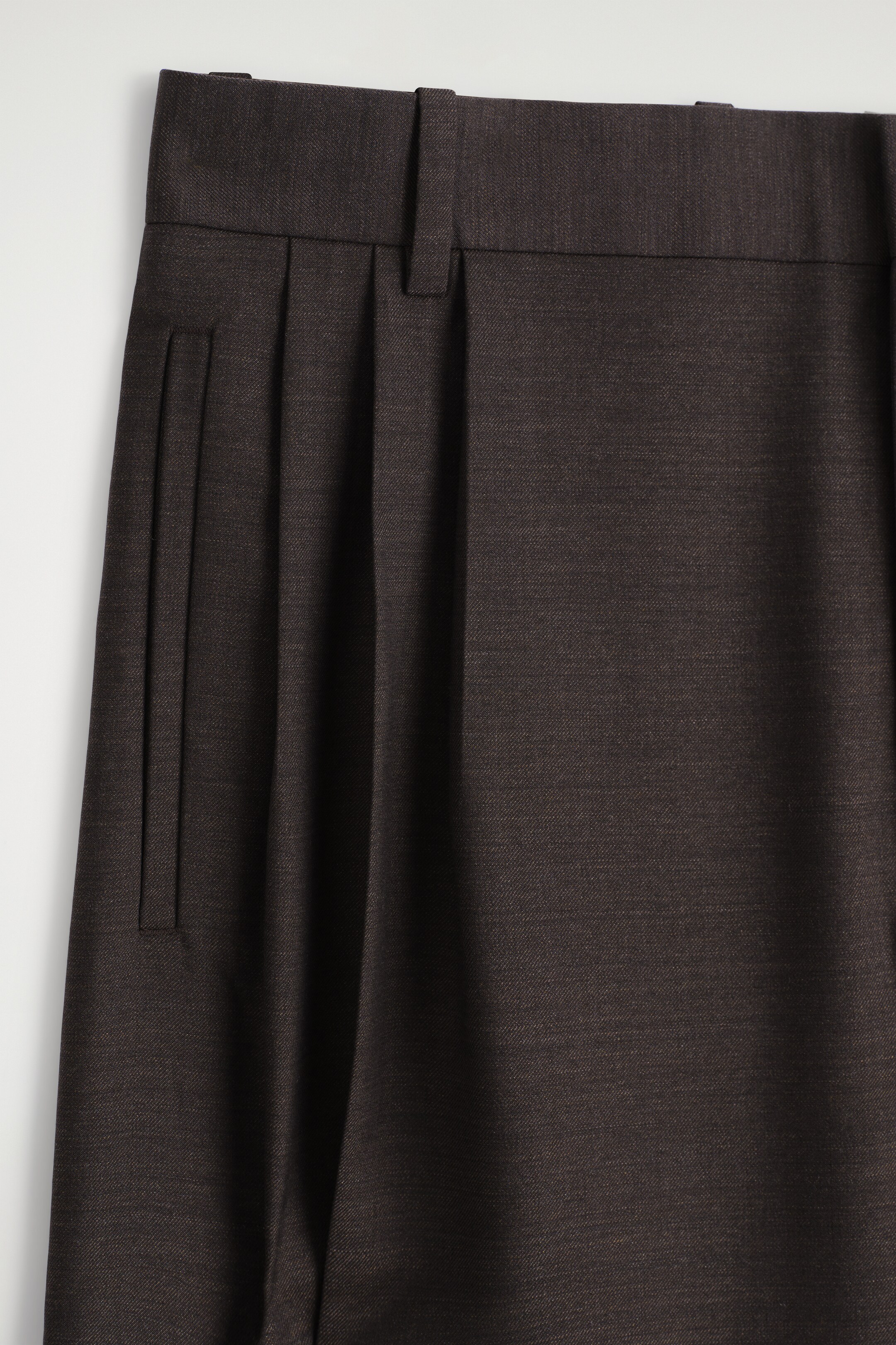 Größeres Bild ansehen: WOLLHOSE MIT WEITEM BEIN UND FALTEN - DUNKELBRAUN - Men | H&M DE 7