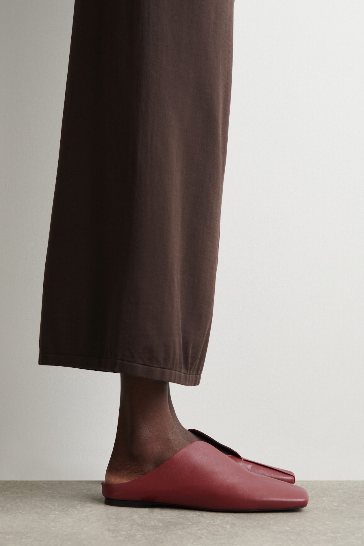 DRAPED LEATHER MULES — CRIMSON
