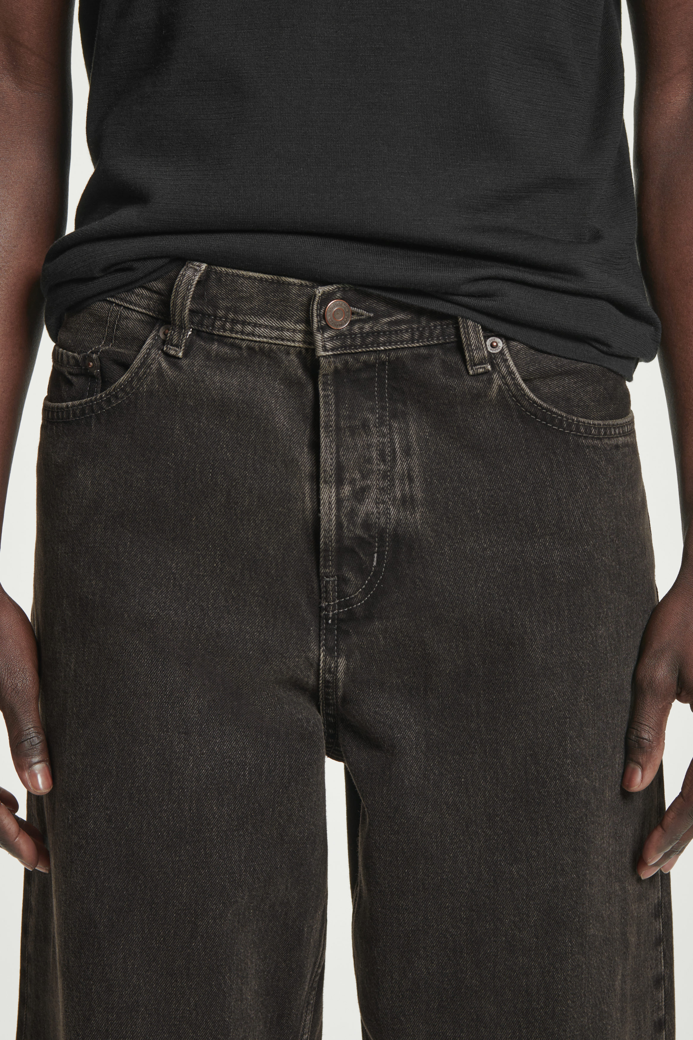 新品未使用　COS DENIM PANTS DOME DOME STRAIGHT-LEG JEANS - LIGHT BLUE | COS