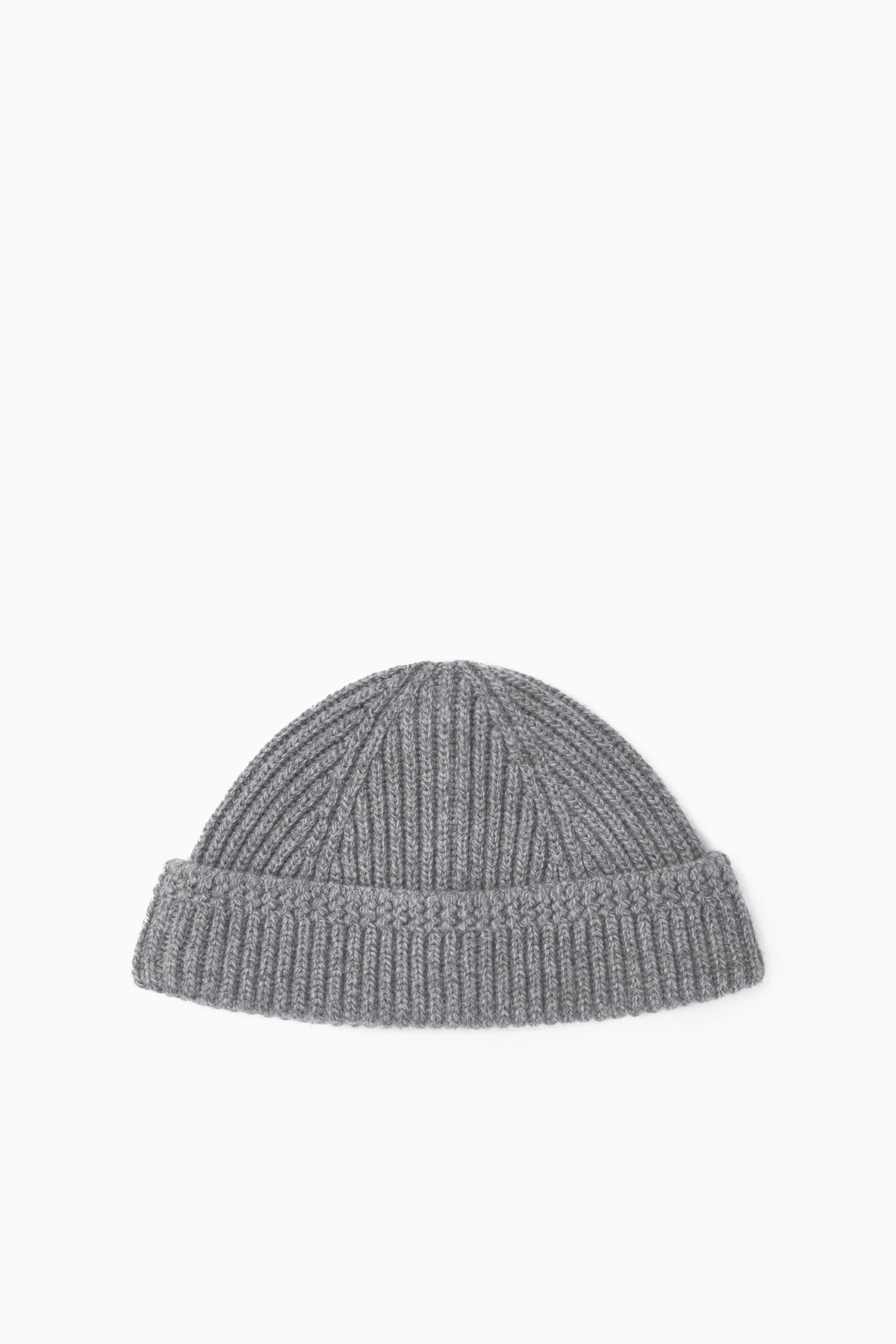 View larger image: SHORT MERINO WOOL BEANIE - GREY MÉLANGE - Men | H&M GB 1
