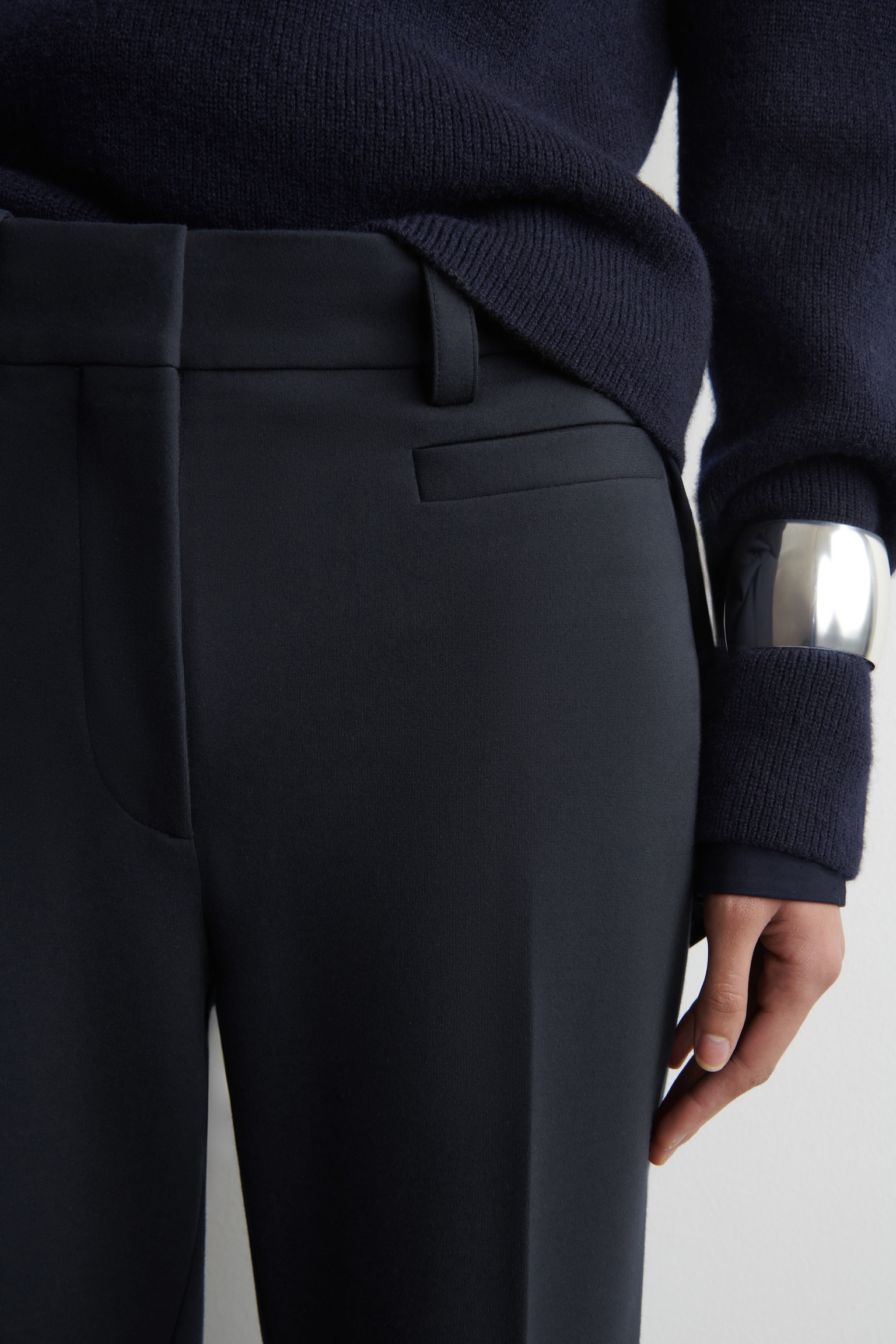 FEIN GESTRICKTE HOSE MIT GERADEM BEIN - NAVYBLAU - 6