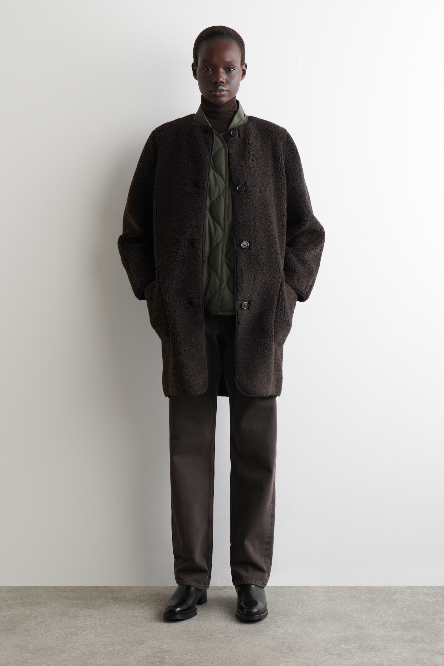 GILET OVERSIZE MATELASSÉ EN DUVET - KAKI FONCÉ/BEIGE FONCÉ - 5