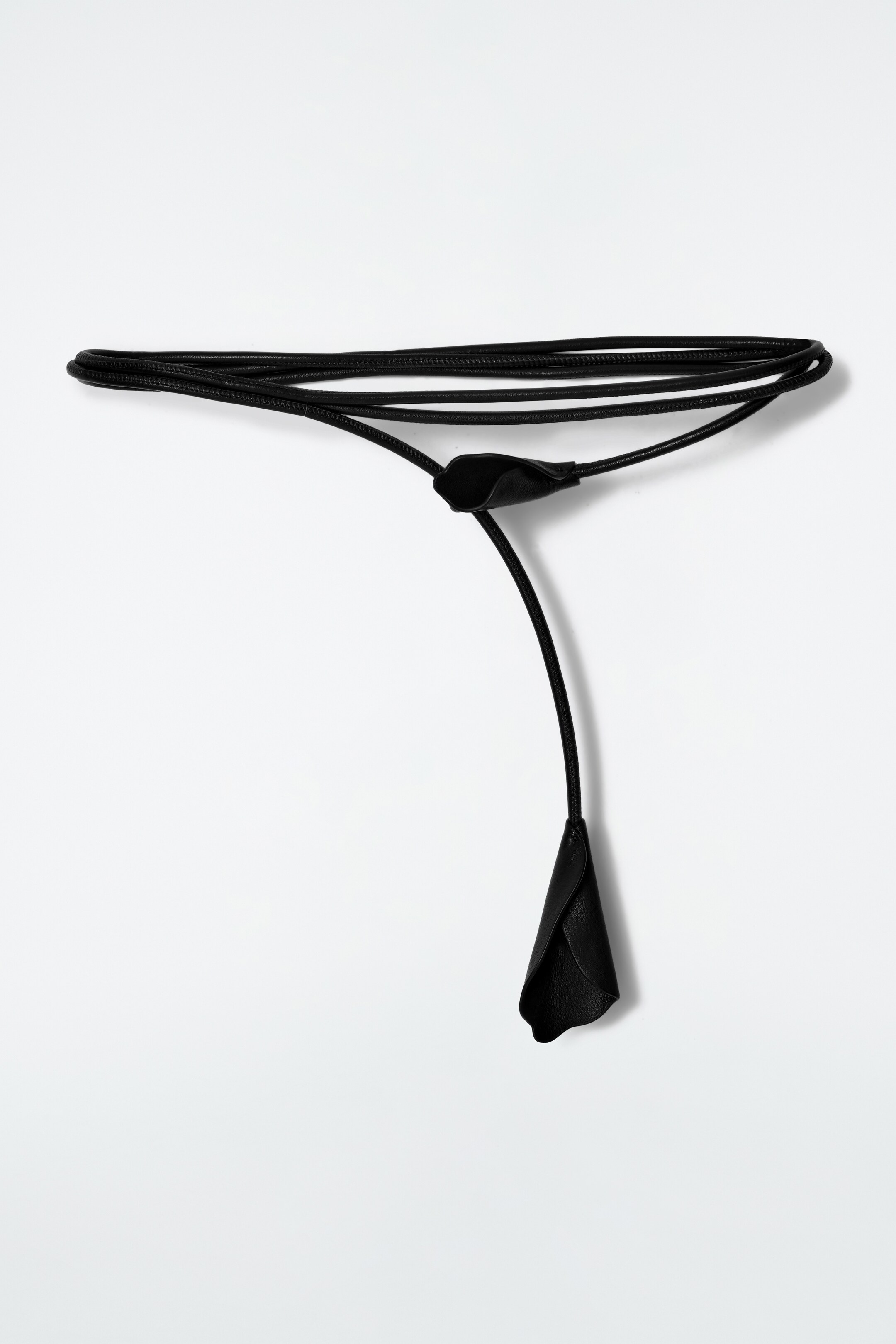 Ver imagem maior: Cinto de Couro Floral - PRETO - SENHORA | H&M PT 2