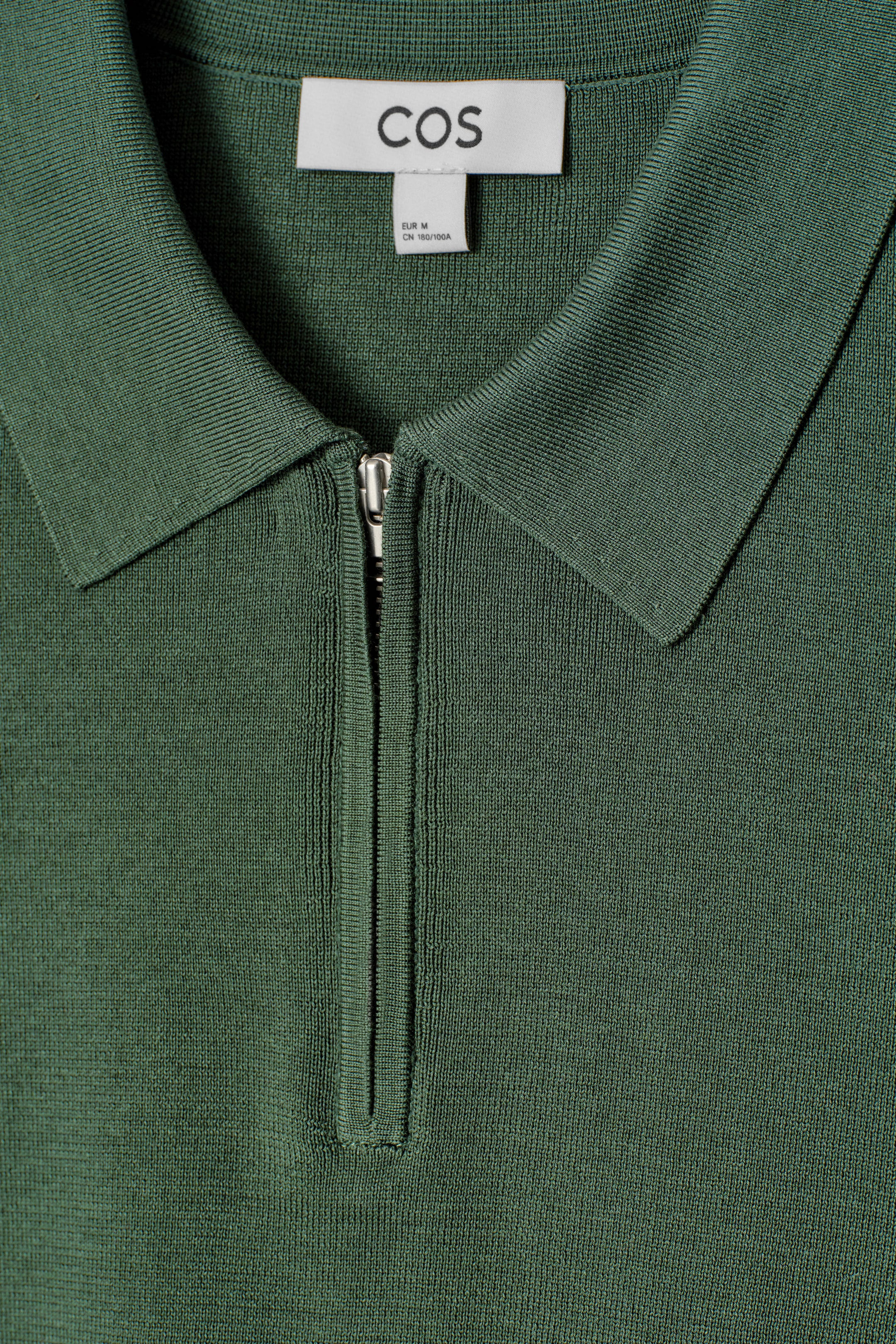 Grotere afbeelding bekijken: REGULIER GEBREID HALVE RITS POLOSHIRT - GROEN - HEREN | H&M BE 7