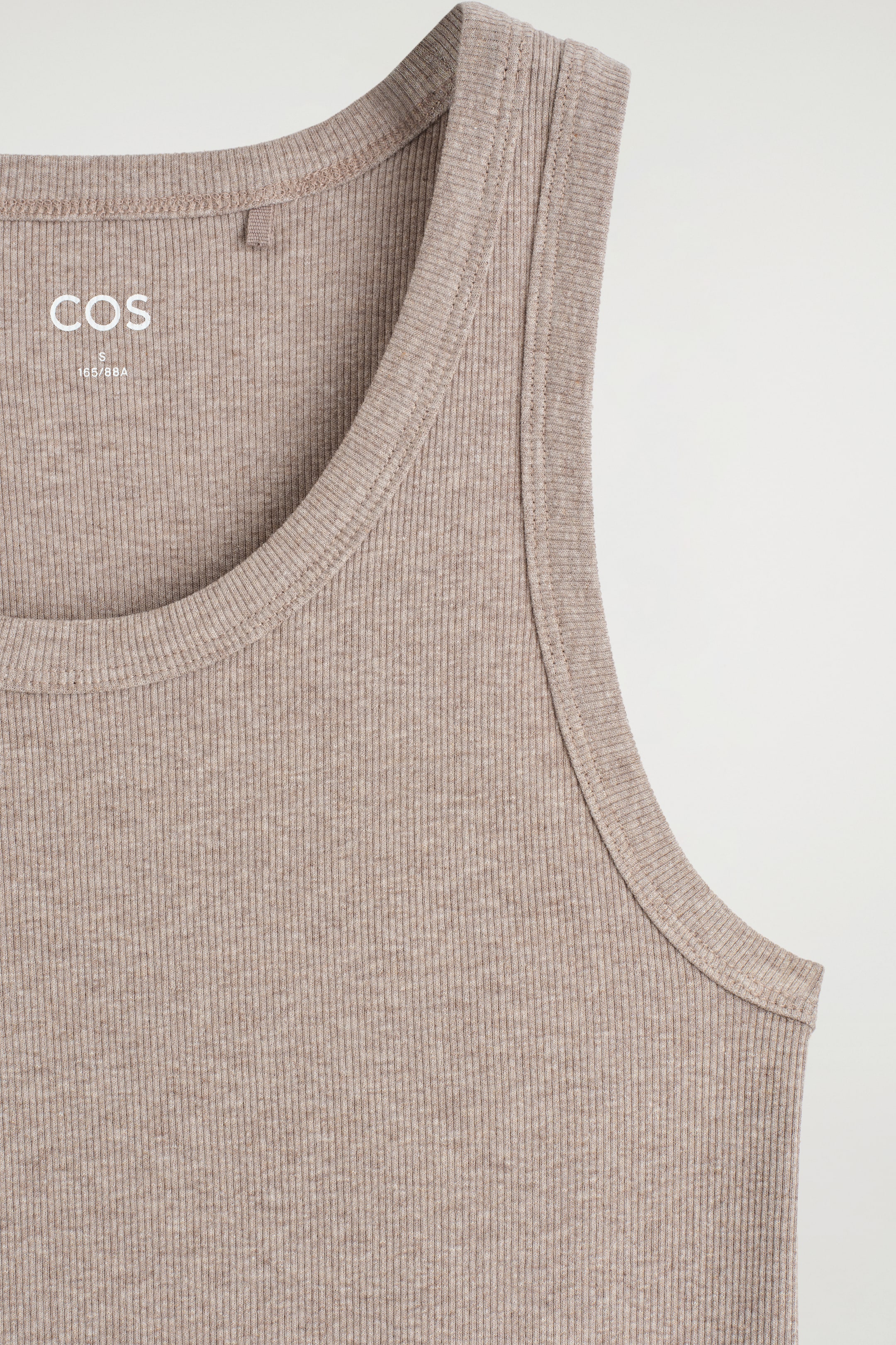 Ver imagen más grande: CAMISETA DE TIRANTES DE CANALÉ - TOPO JASPEADO - MUJER | H&M ES 6