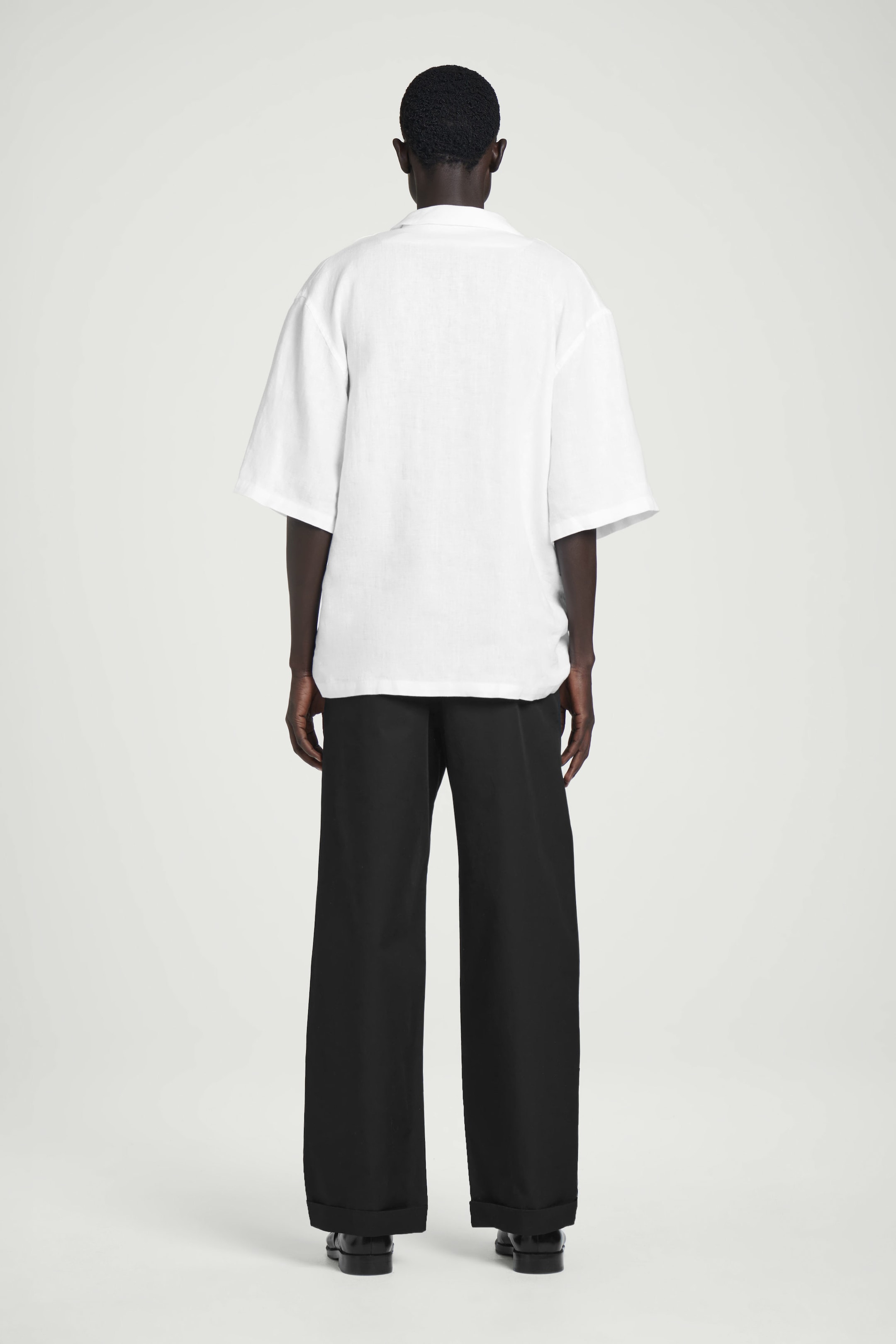OPEN-COLLAR LINEN SHIRT