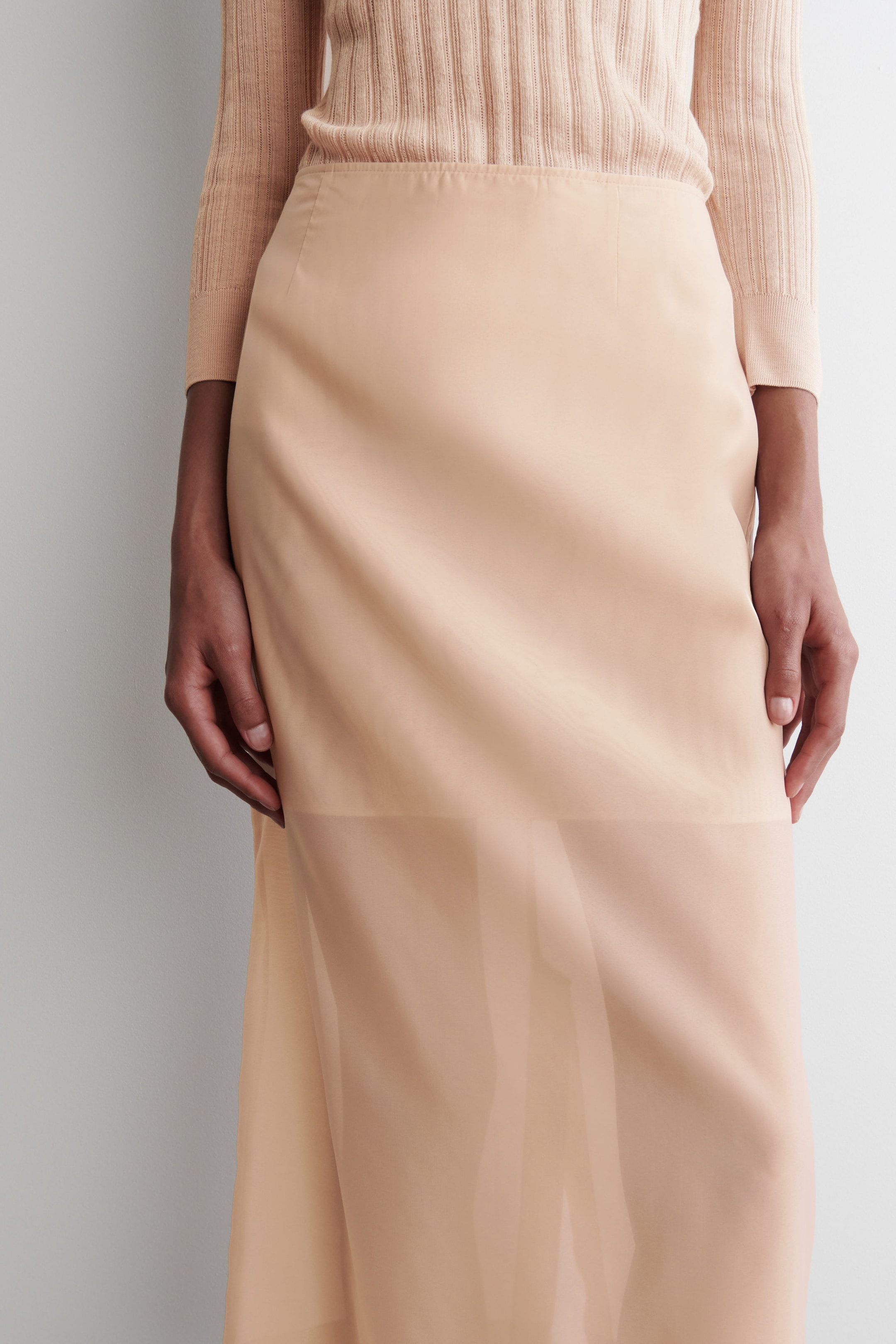 SHEER COLUMN SKIRT