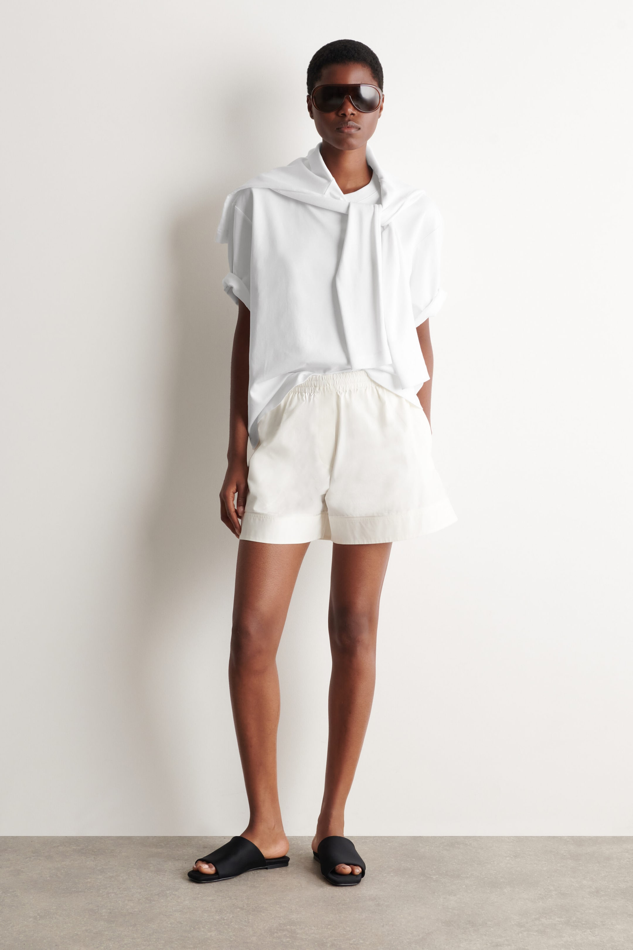 COS Women's Elasticated Grosgrain-Detail Shorts in White | Cotton | Size: 10