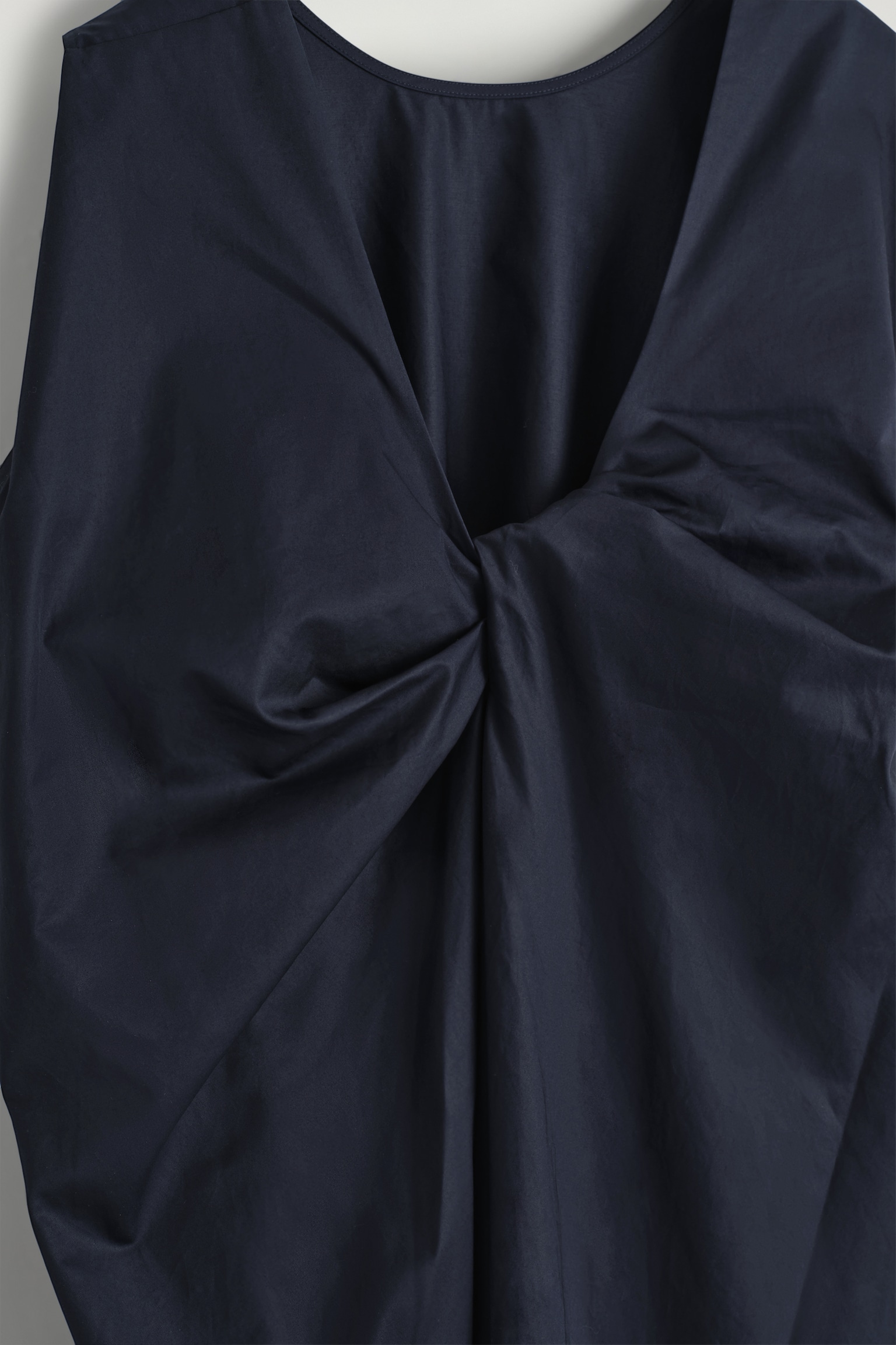 VESTIDO MIDI DE ALGODÓN CON ESPALDA RETORCIDA - AZUL MARINO - 3