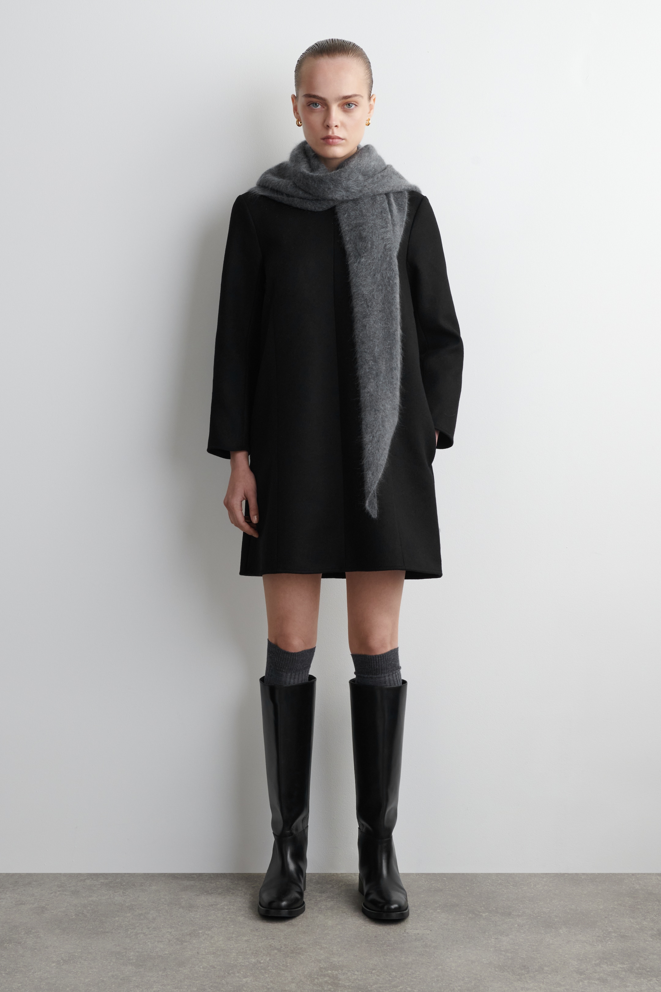 Zobraziť väčší obrázok: LONG WOOL BOOT SOCKS - CHARCOAL MÉLANGE - ŽENY | H&M SK 1