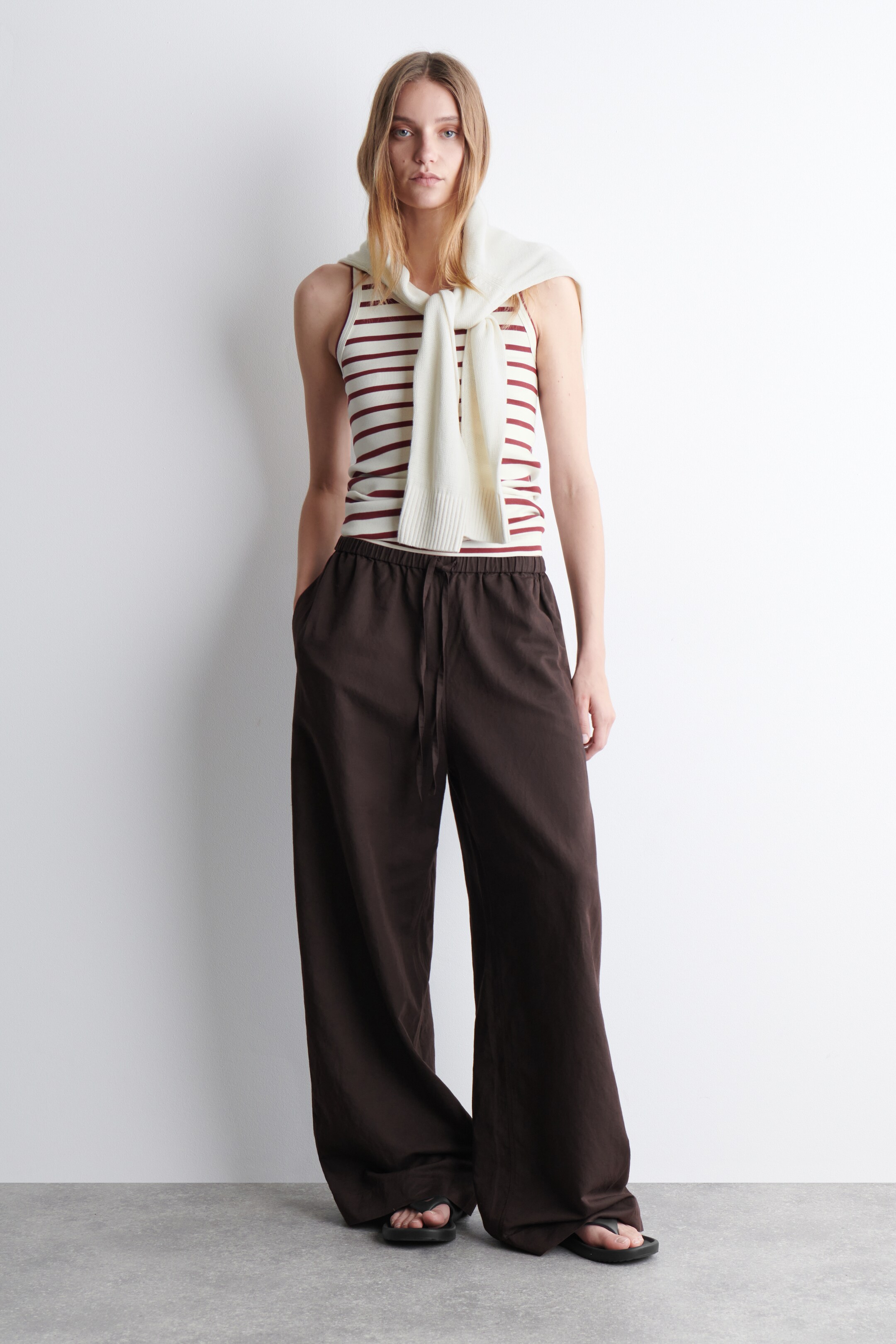 View larger image: RIBBED TANK TOP - RED / WHITE / STRIPED - Ladies | H&M GB 3