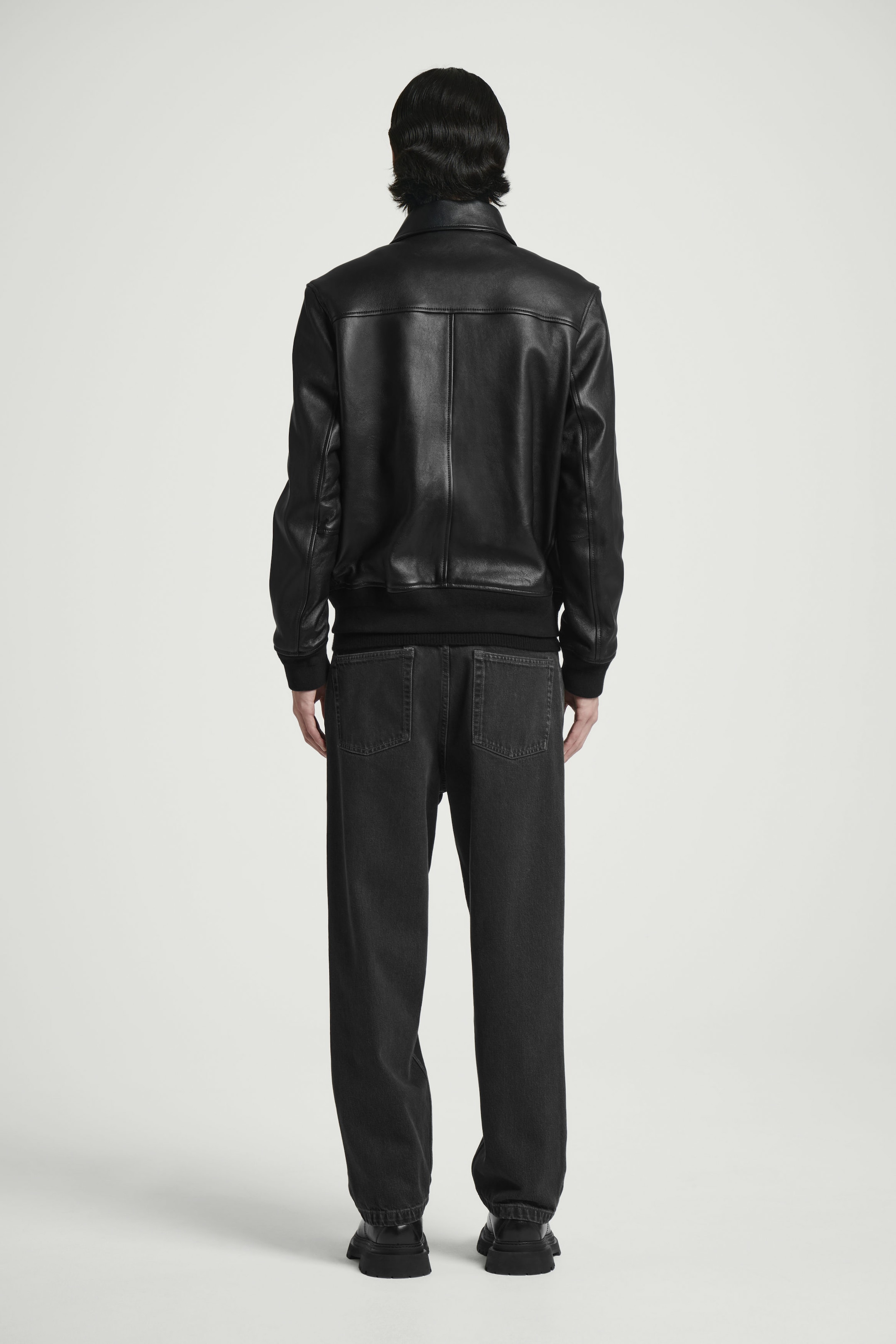 LEATHER BOMBER JACKET