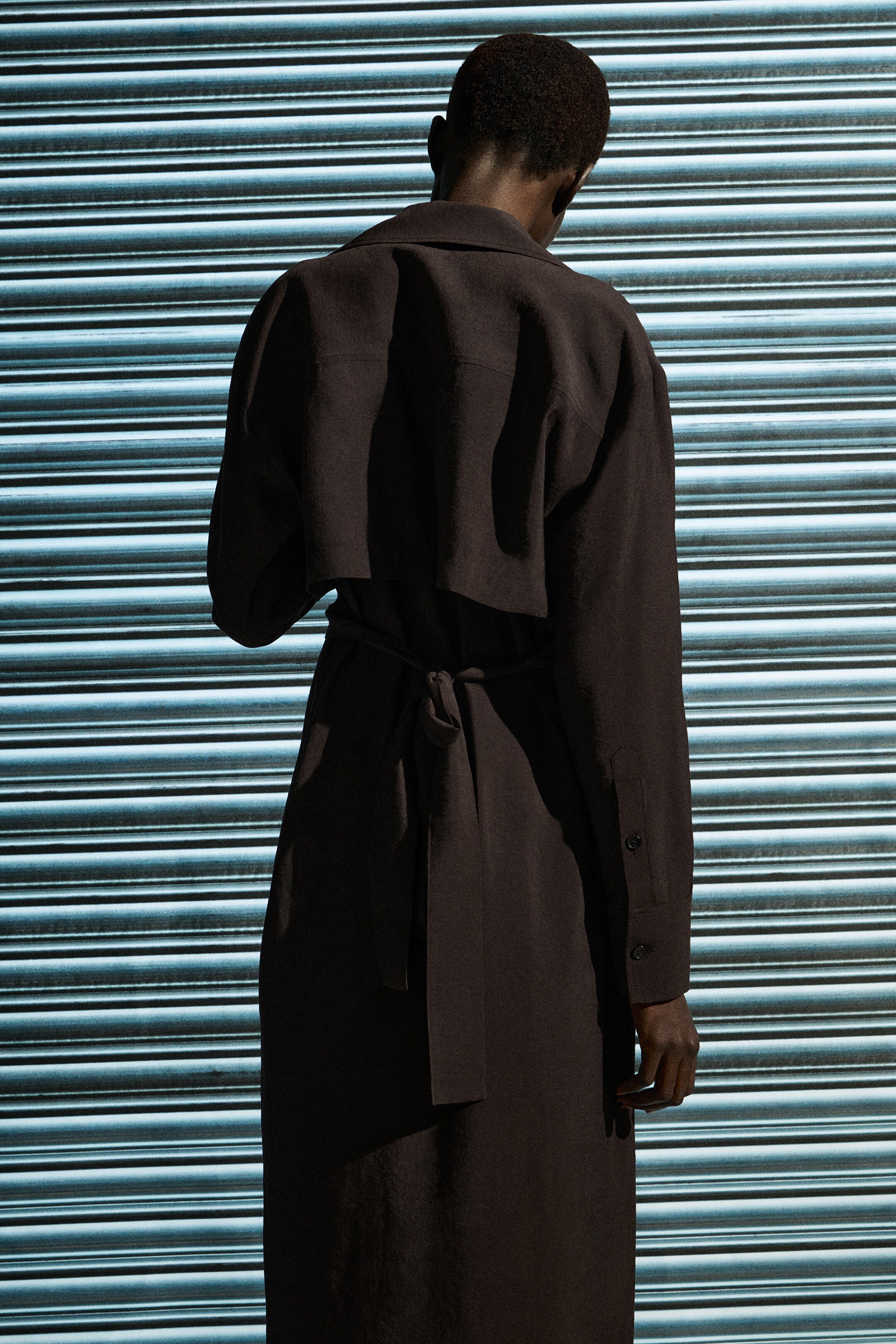 Größeres Bild anzeigen: MIDIKLEID AUS MODAL IN WICKELOPTIK - BRAUN - Ladies | H&M AT 8