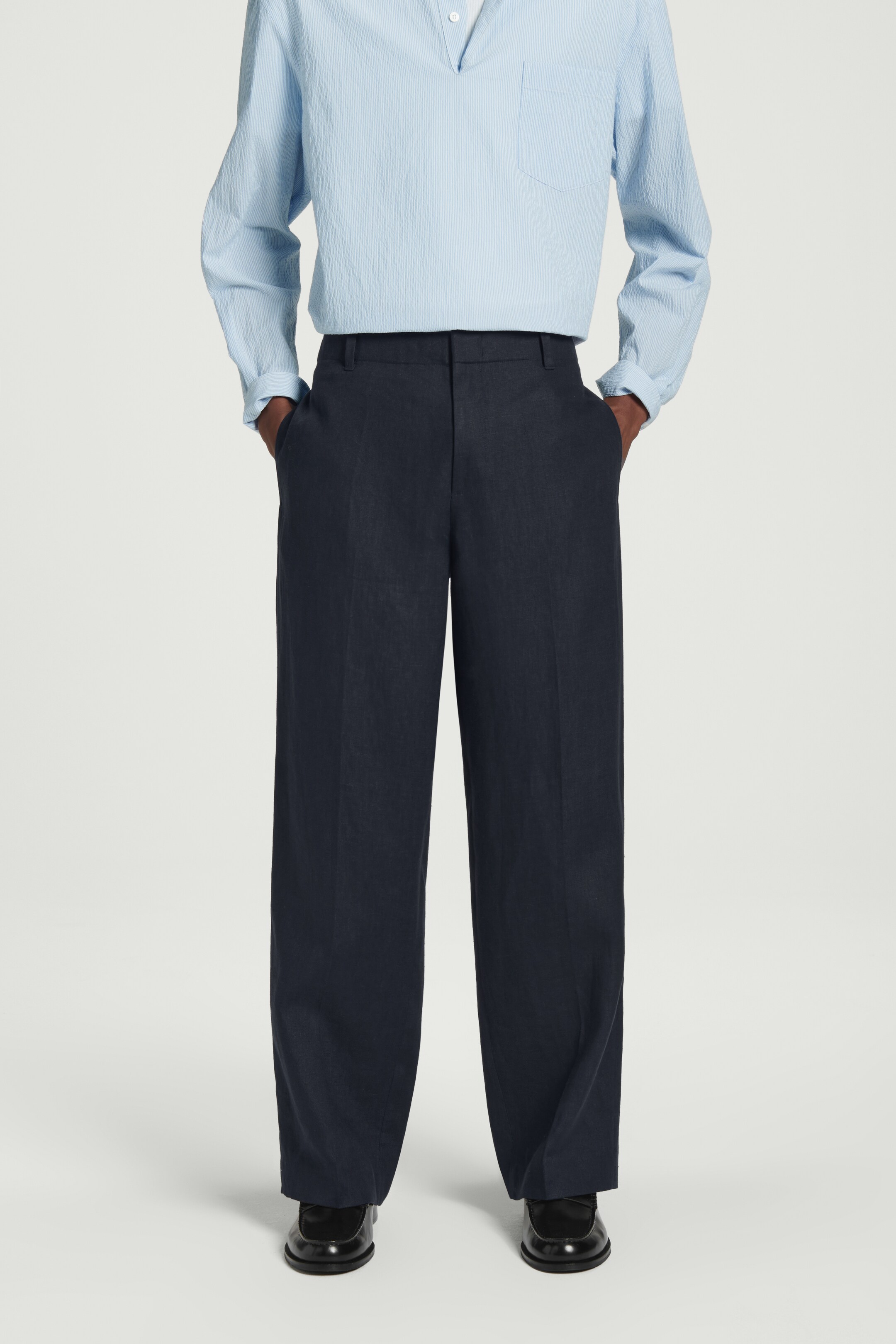View larger image: ELASTICATED LINEN STRAIGHT-LEG TROUSERS - NAVY - Men | H&M GB 5