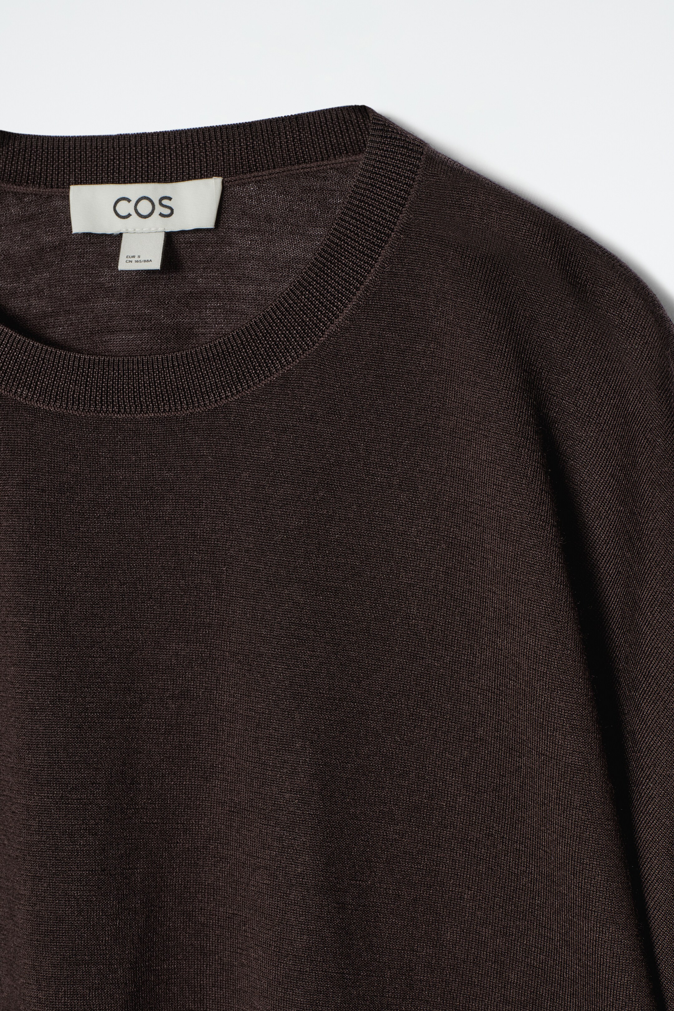 Grotere afbeelding bekijken: MERINO WOLLEN T-SHIRT - DONKERBRUIN - DAMES | H&M BE 6