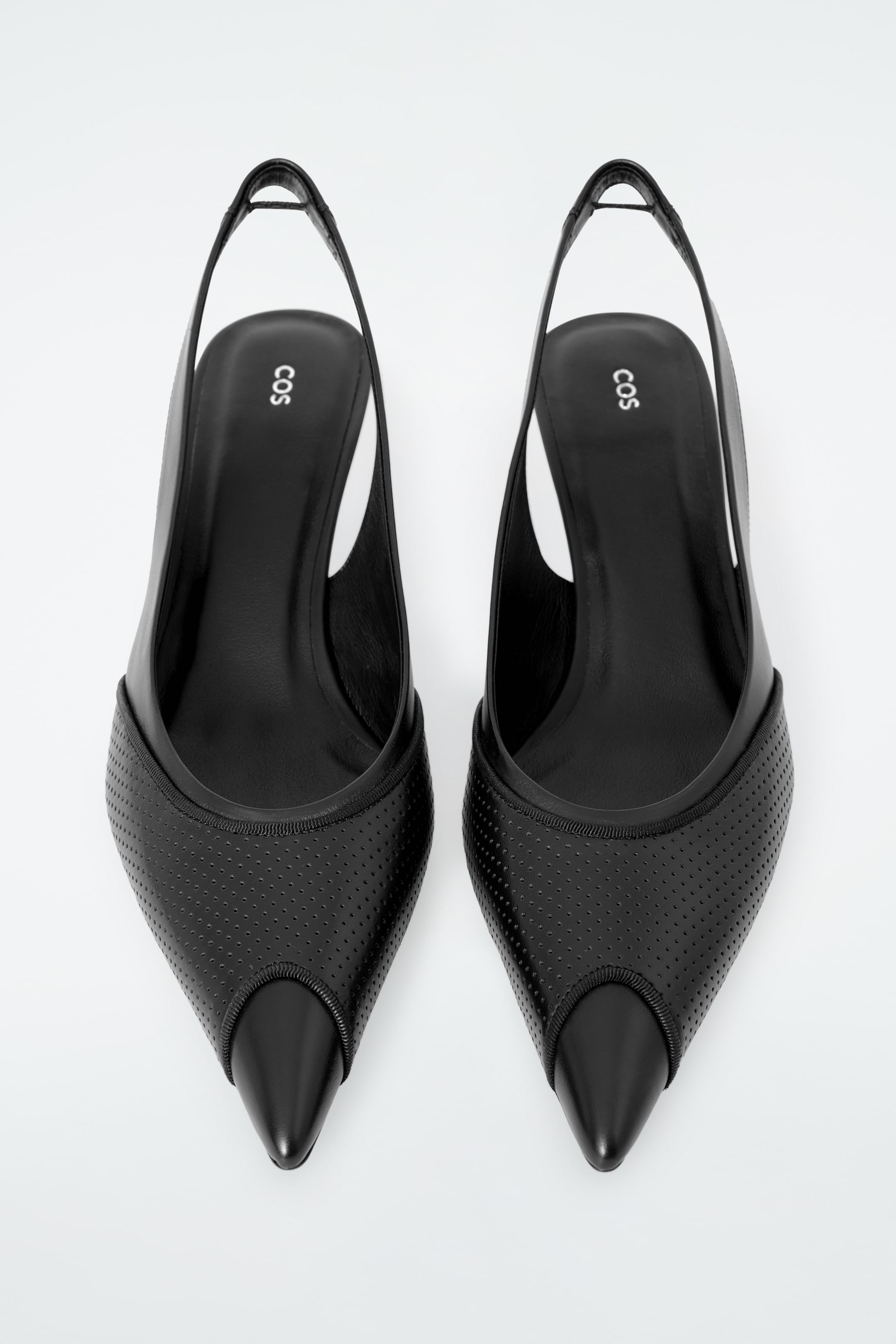 Visualizza immagine più grande: SLINGBACK CON KITTEN HEEL IN PELLE PERFORATA - NERO - DONNA | H&M IT 5