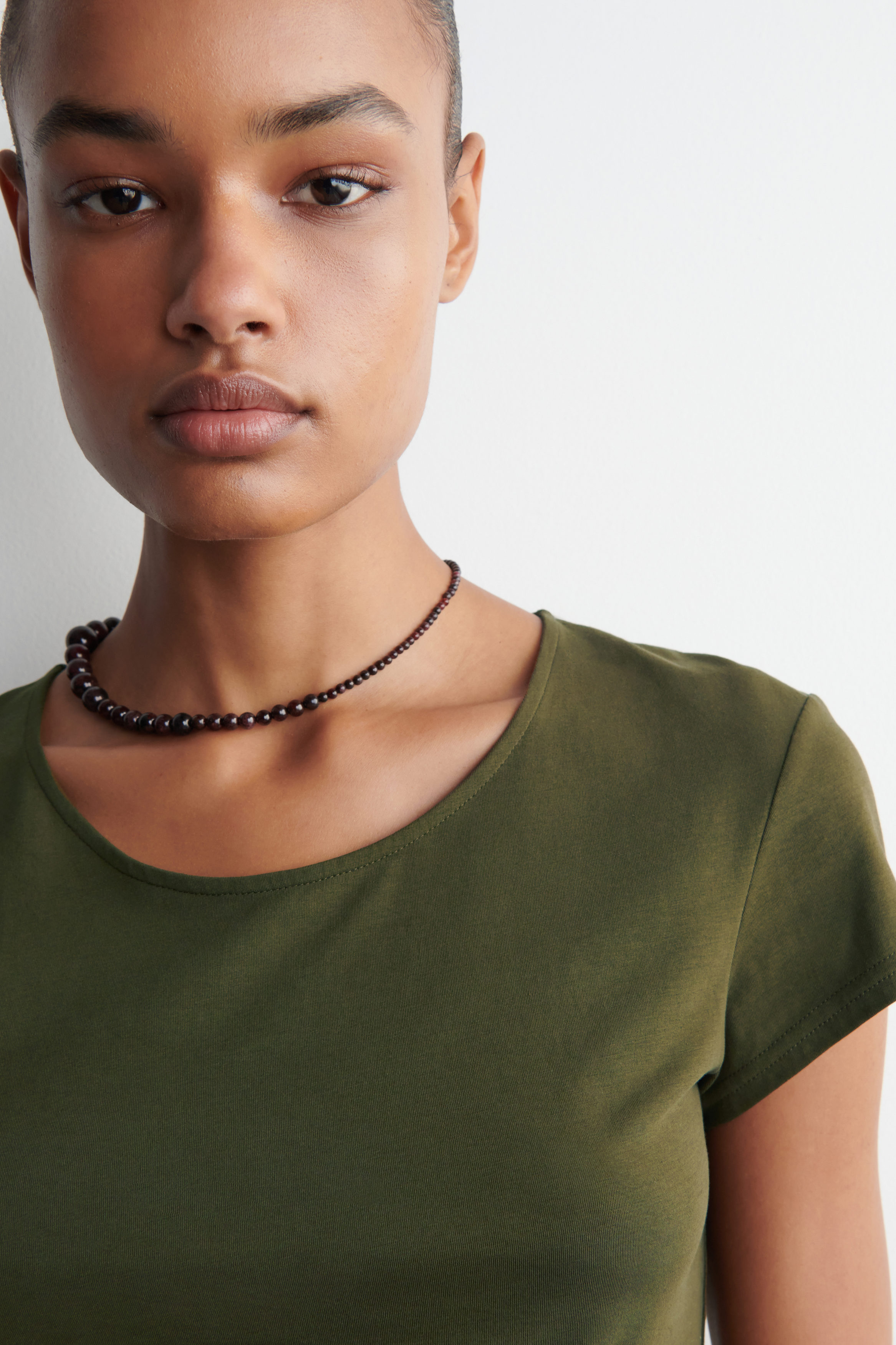 売れ筋商品|||アイヴィ オーク Tシャツ レディース トップス KYLA - Basic T-shirt - khaki ロゴTシャツ tシャツ レディース[品番：GW000004719]｜Growing