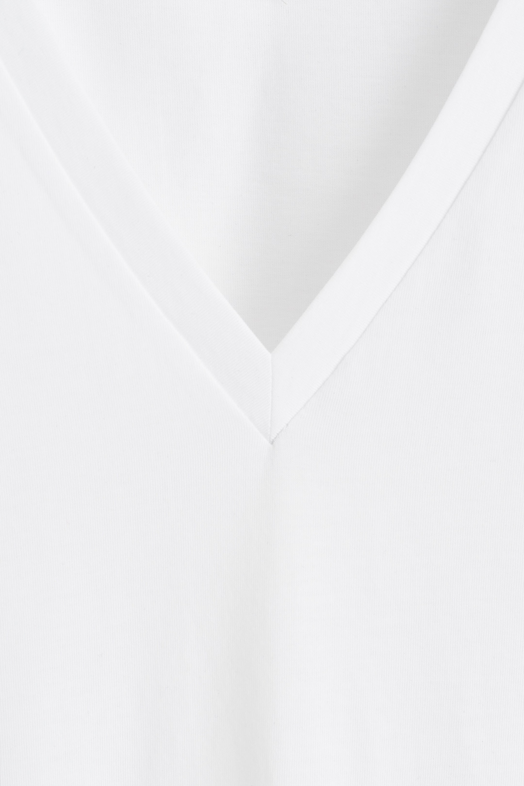 StillMedia/DescriptiveDetail