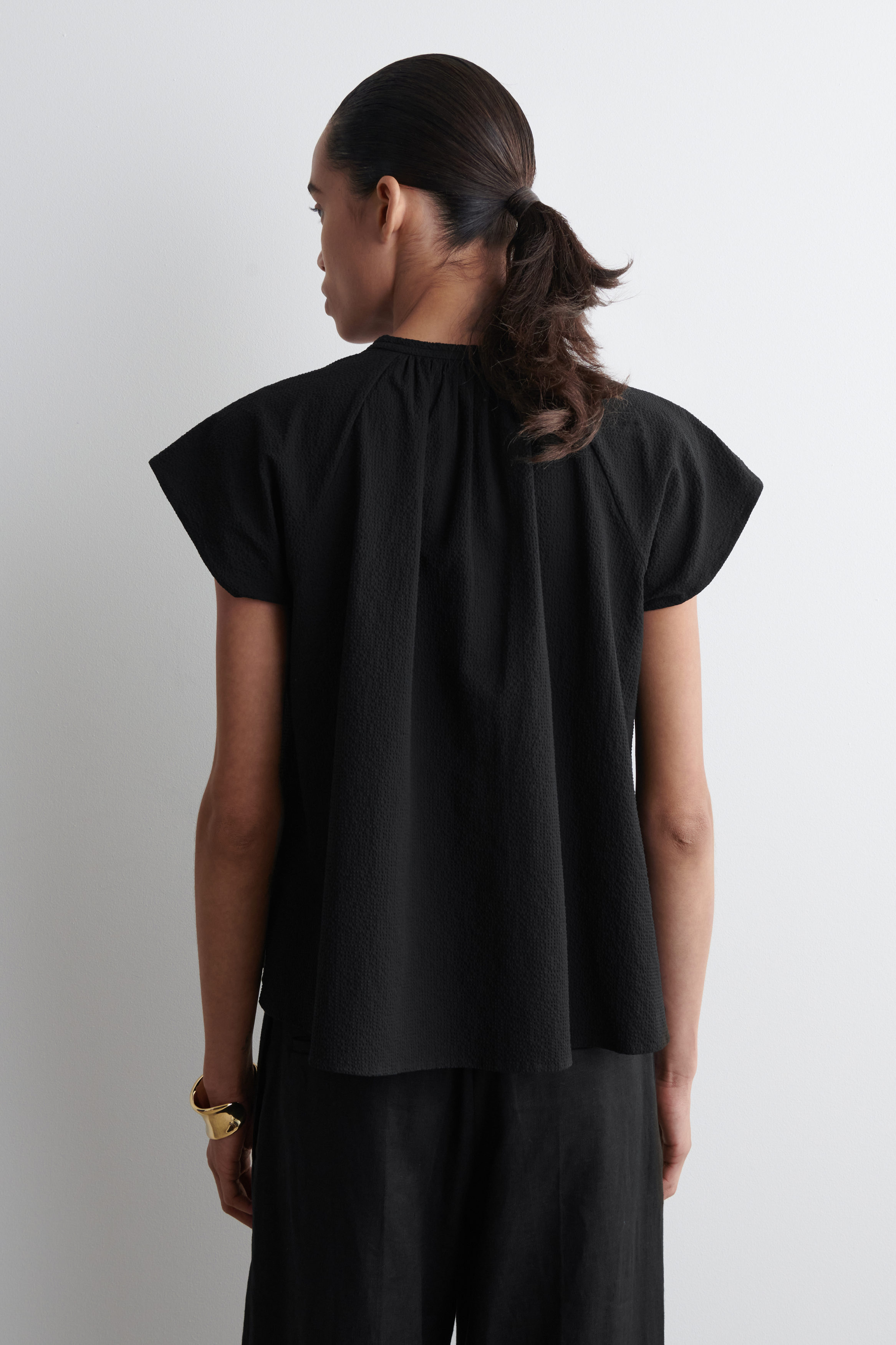 GATHERED GRANDAD-COLLAR BLOUSE - BLACK | COS