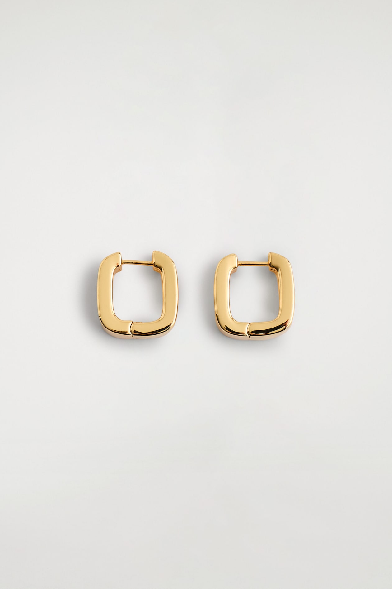 SQUARE HOOP EARRINGS — GOLD