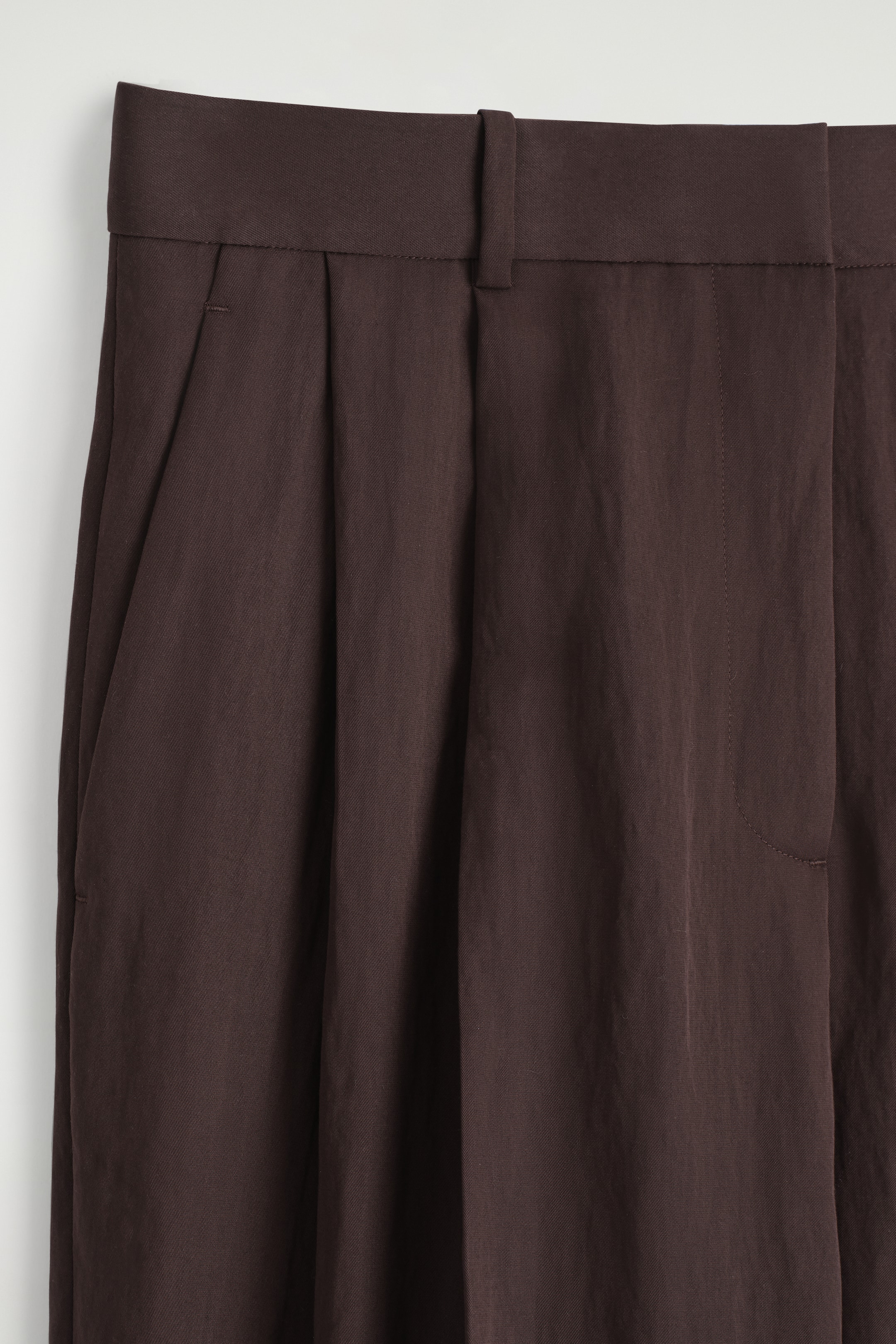 Grösseres Bild ansehen: LOCKERE, FLIESSENDE HOSE MIT WEITEM BEIN - BURGUNDERROT - DAMEN | H&M CH 7