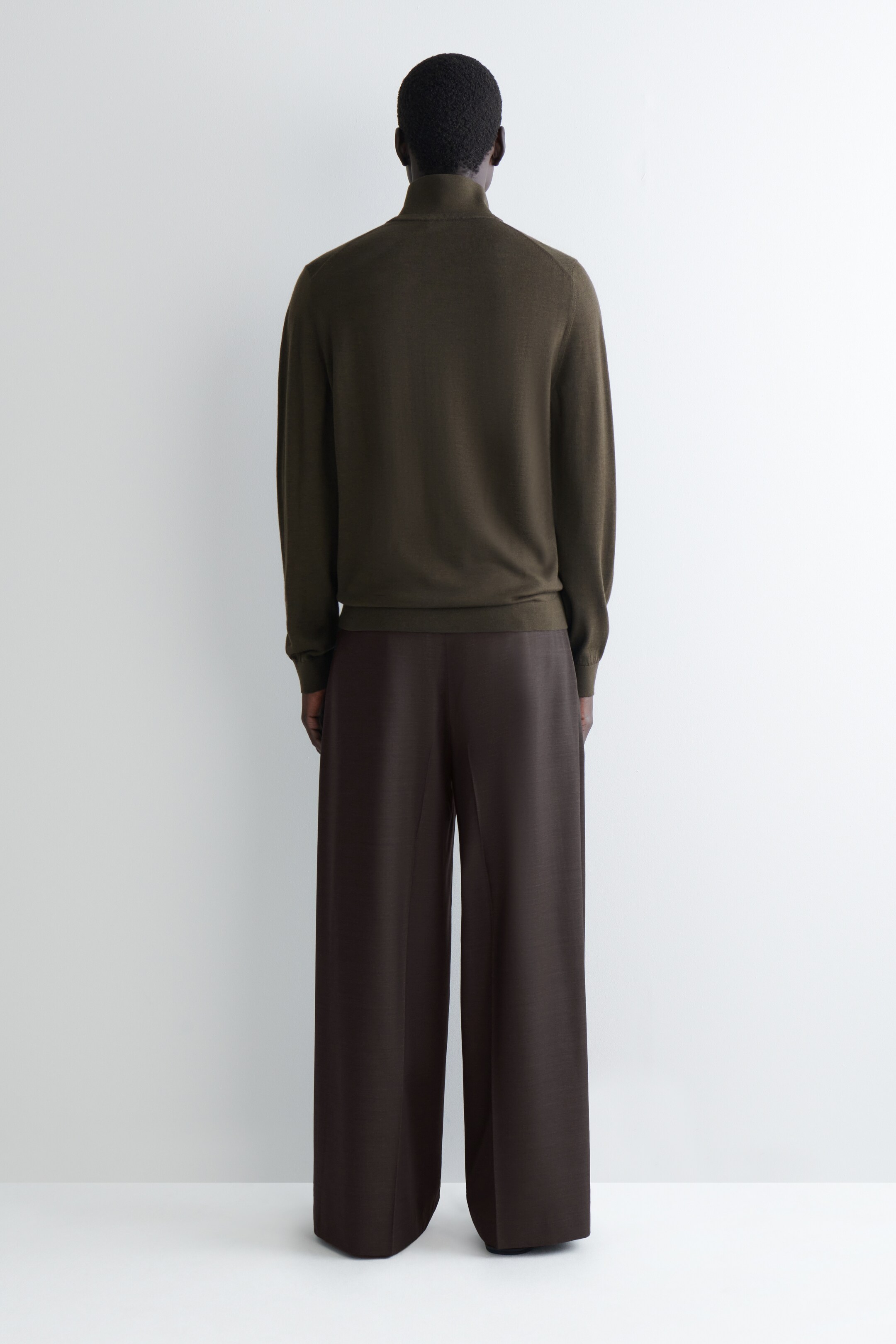 Ingrandisci l'immagine: MERINO WOOL BUTTON-COLLAR JUMPER - BROWN - UOMO | H&M CH 4