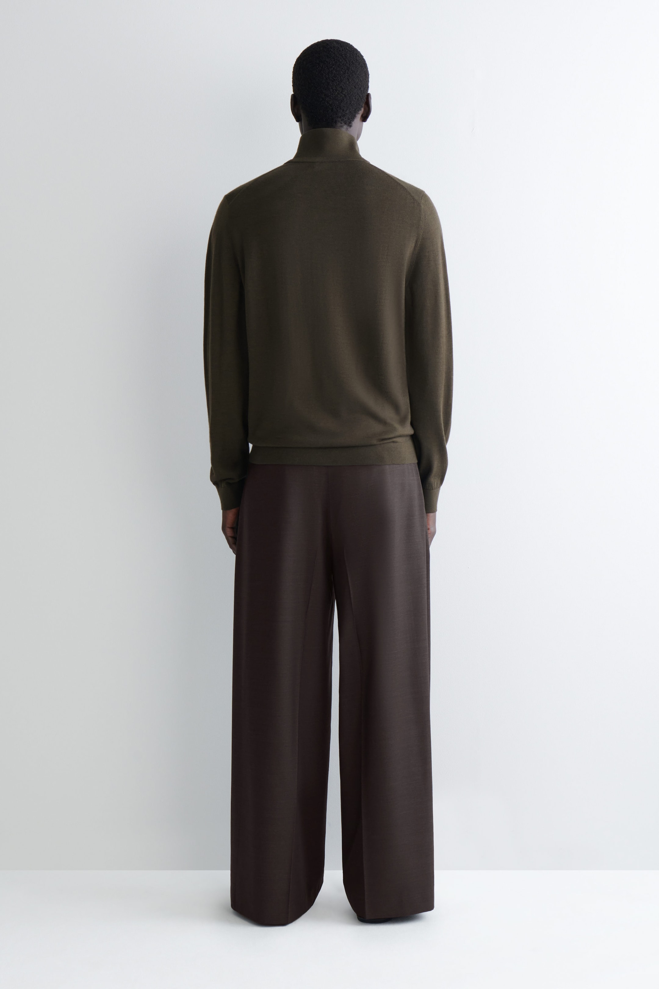 MERINO WOOL BUTTON-COLLAR SWEATER
