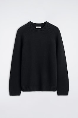 CHUNKY CASHMERE SWEATER — BLACK 11