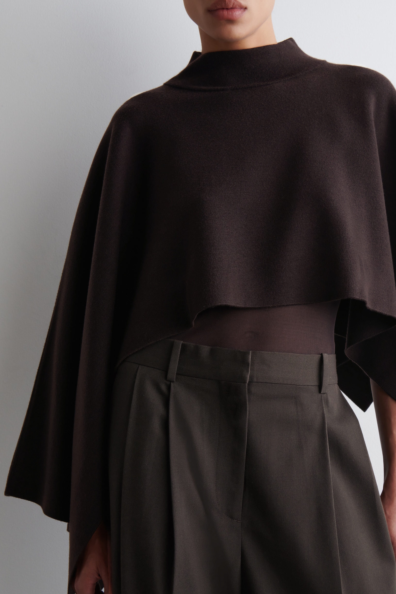 ASYMMETRIC DOUBLE-KNIT WOOL CAPE - DARK BROWN - 3