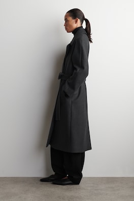 TAILORED BELTED WOOL-TWILL COAT — CHARCOAL 2