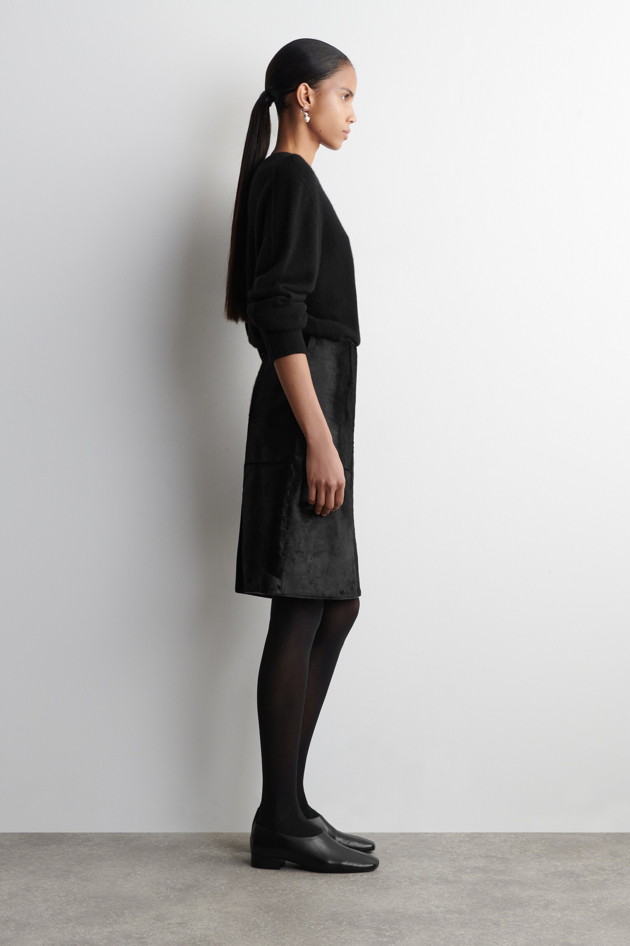 Vezi imaginea mai mare: SQUARE-TOE LEATHER HEELED SHOES - BLACK - FEMEI | H&M RO 2