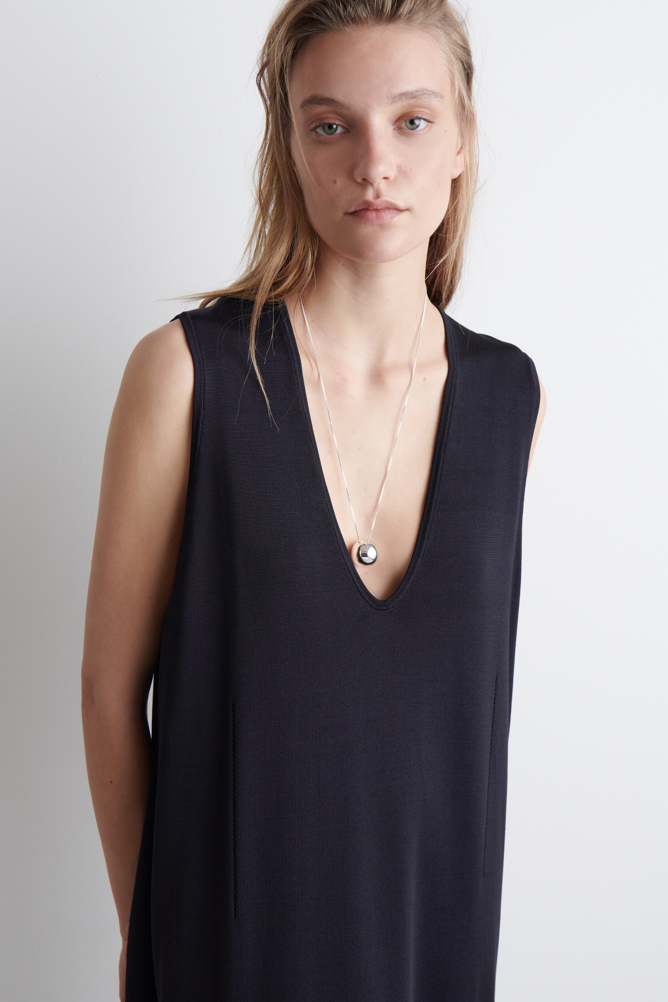 View larger image: KNITTED COTTON MIDI DRESS - NAVY - Ladies | H&M GB 3