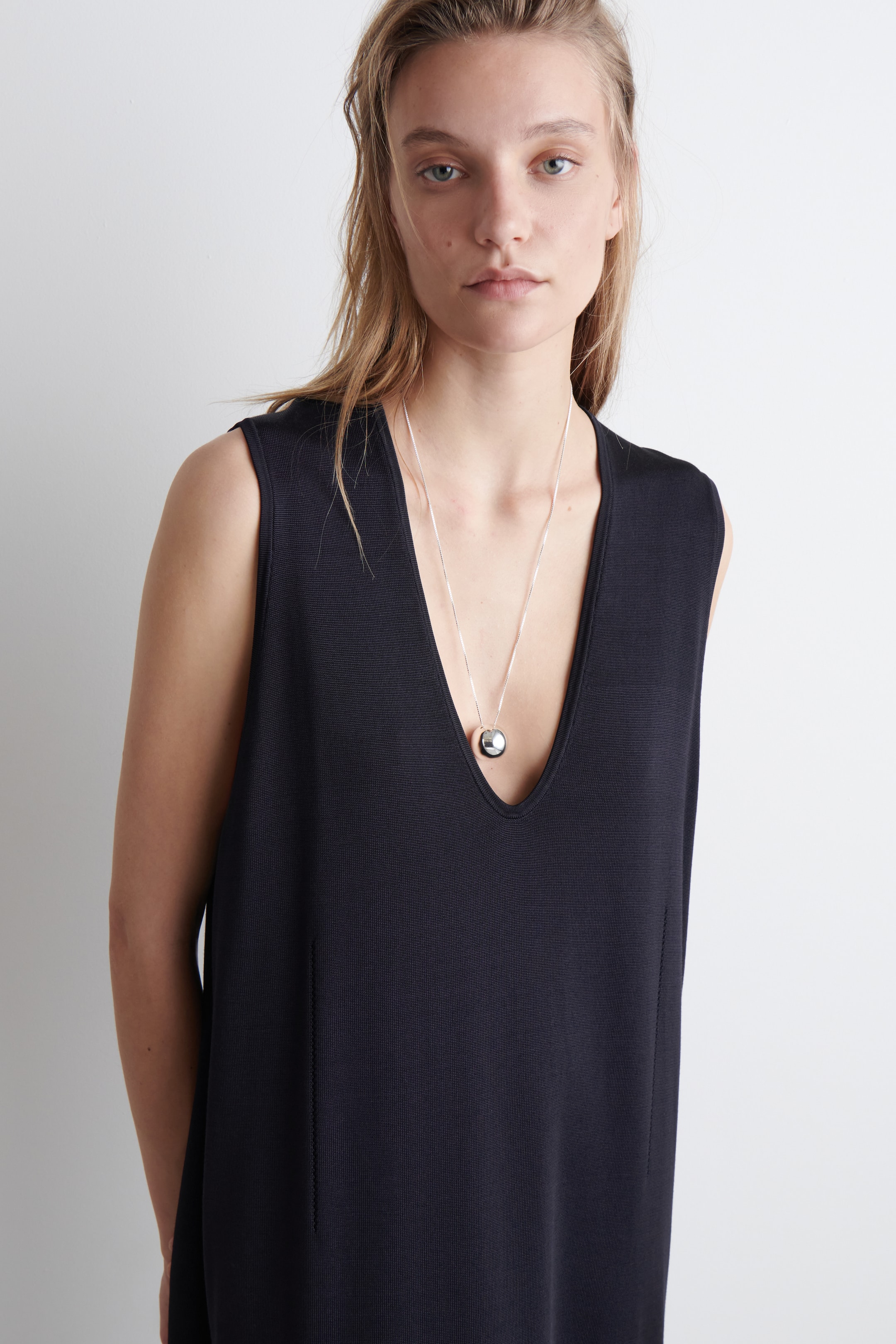 Grotere afbeelding bekijken: Gebreide katoenen midi-jurk - MARINEBLAUW - DAMES | H&M BE 3