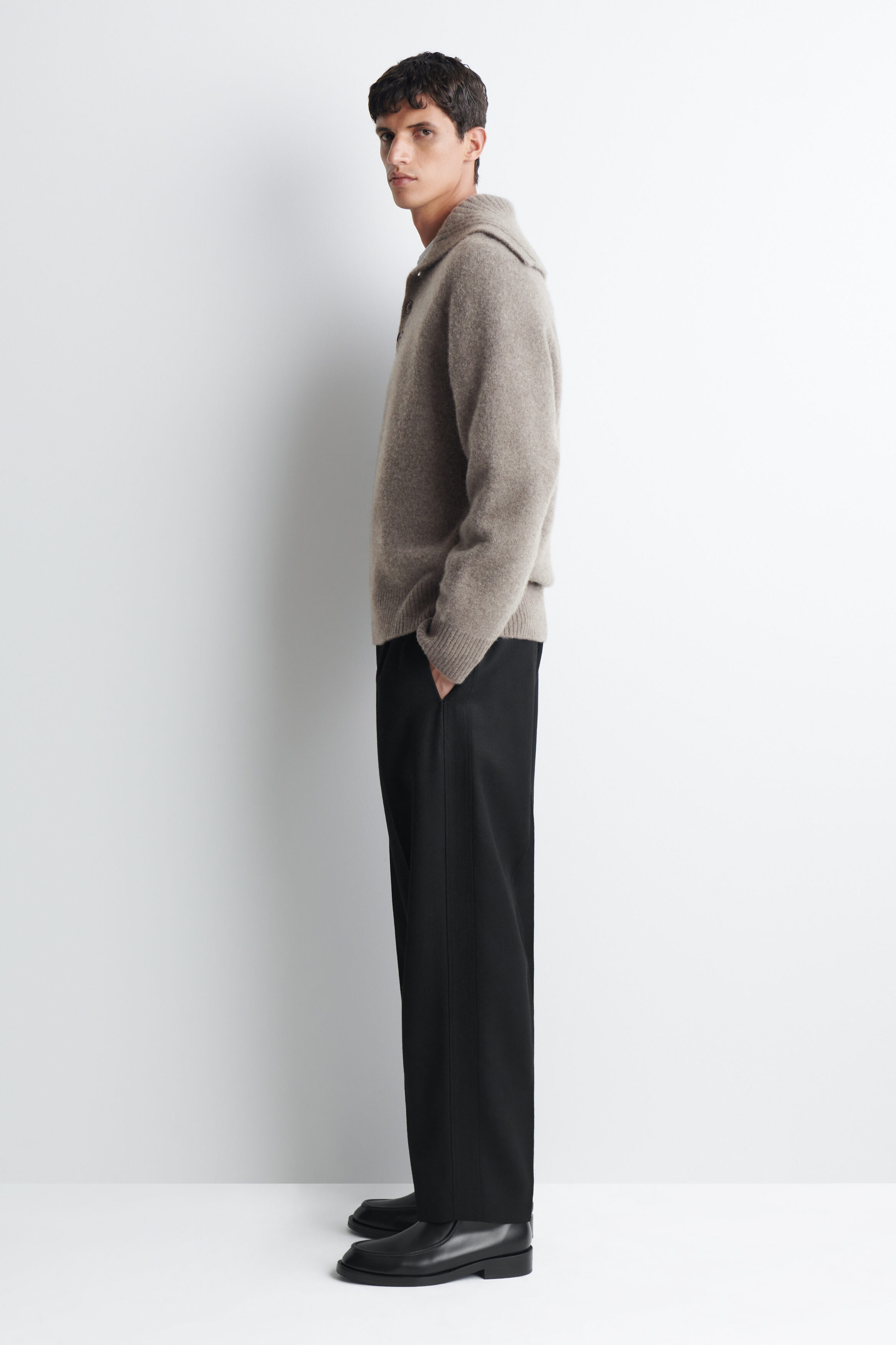BUTTONED CASHMERE MOCK-NECK SWEATER - thumbnail 3