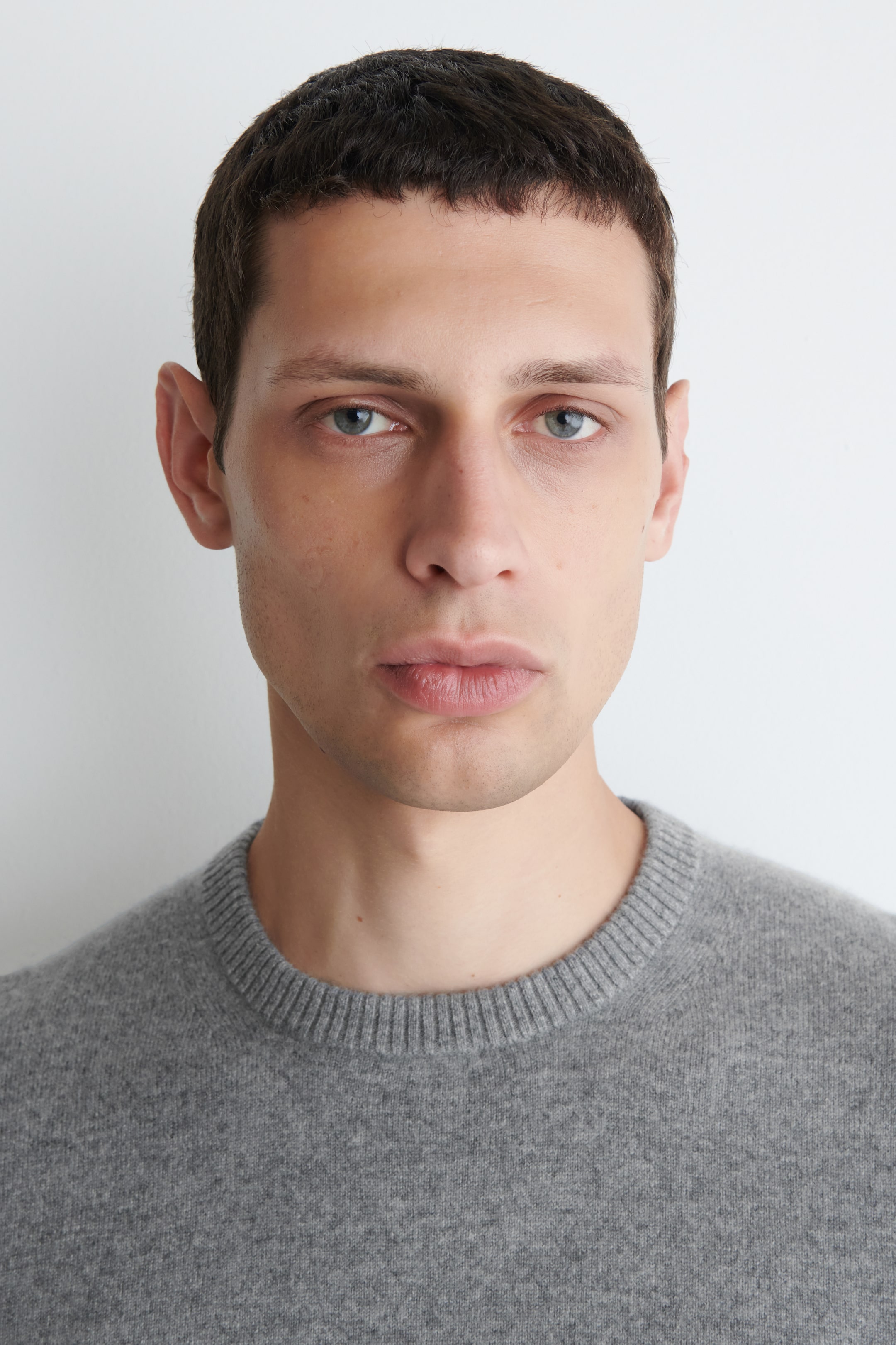 Visualizza immagine più grande: MAGLIONE GIROCOLLO IN CASHMERE SENZA CUCITURE - GRIGIO - UOMO | H&M IT 3