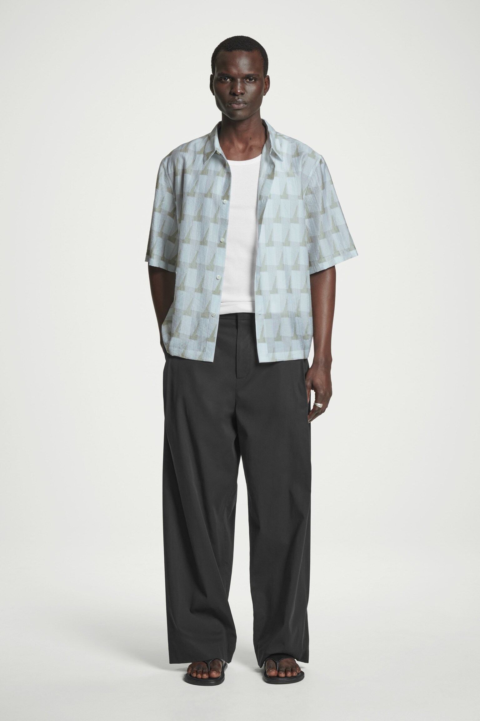 CHEMISE À MANCHES COURTES ET IMPRIMÉ GÉOMÉTRIQUE - BLEU CLAIR / IMPRIMÉ - 3