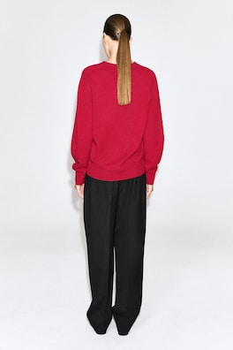 SCULPTED PURE CASHMERE V-NECK SWEATER — RED 6