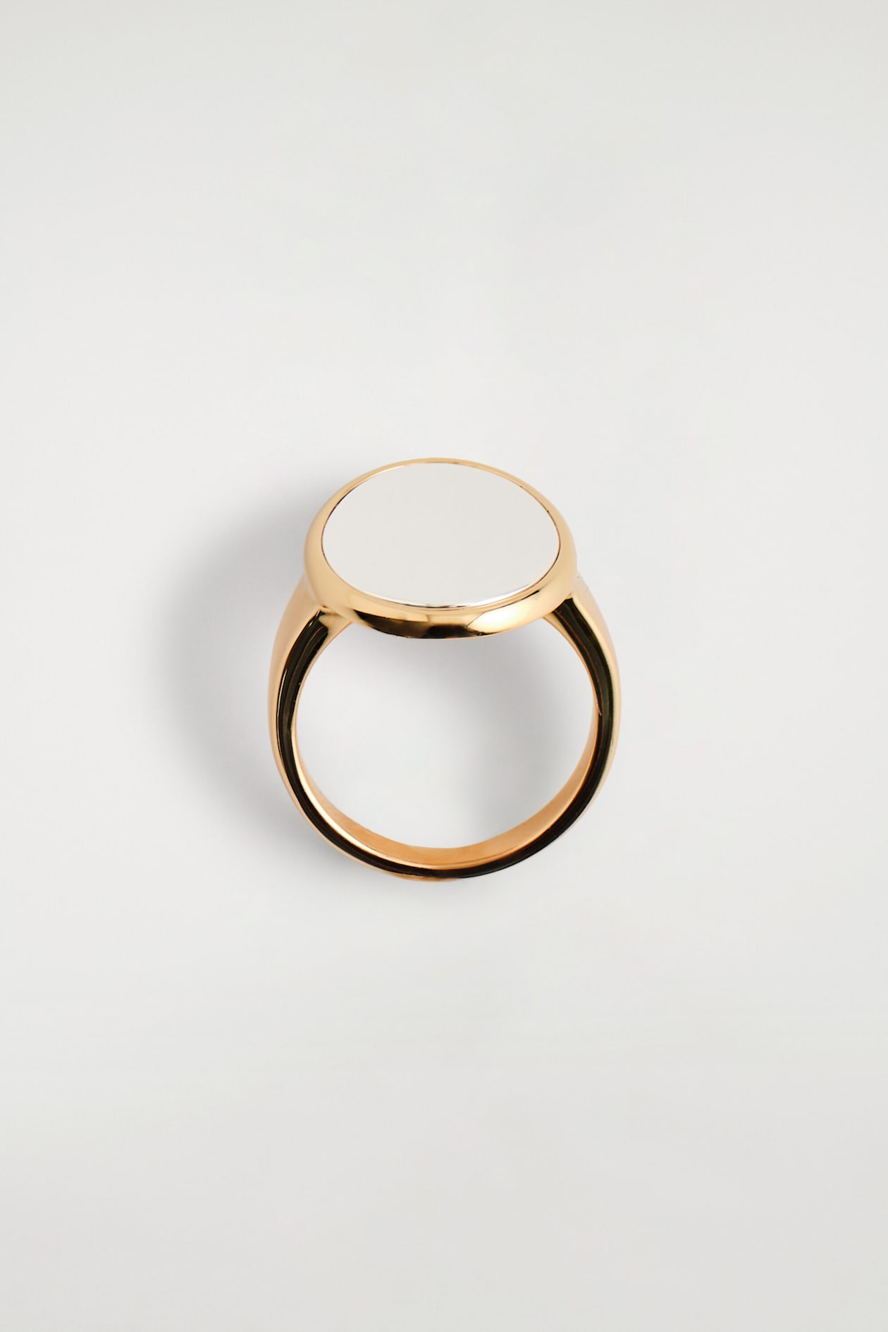 TWO-TONE SIGNET RING — GOLD / SILVER