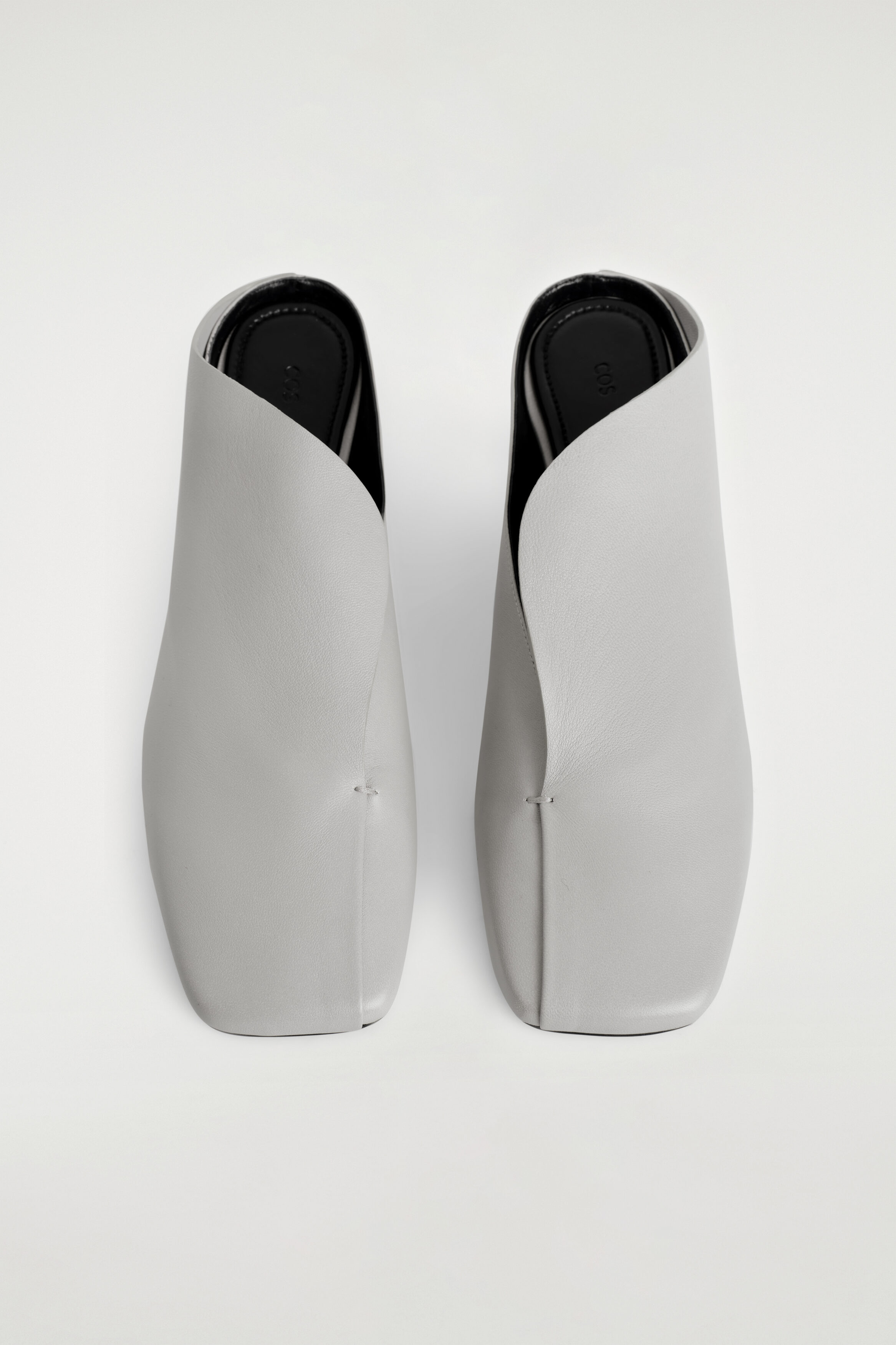 Cos DRAPED LEATHER KITTEN-HEEL MULES | King