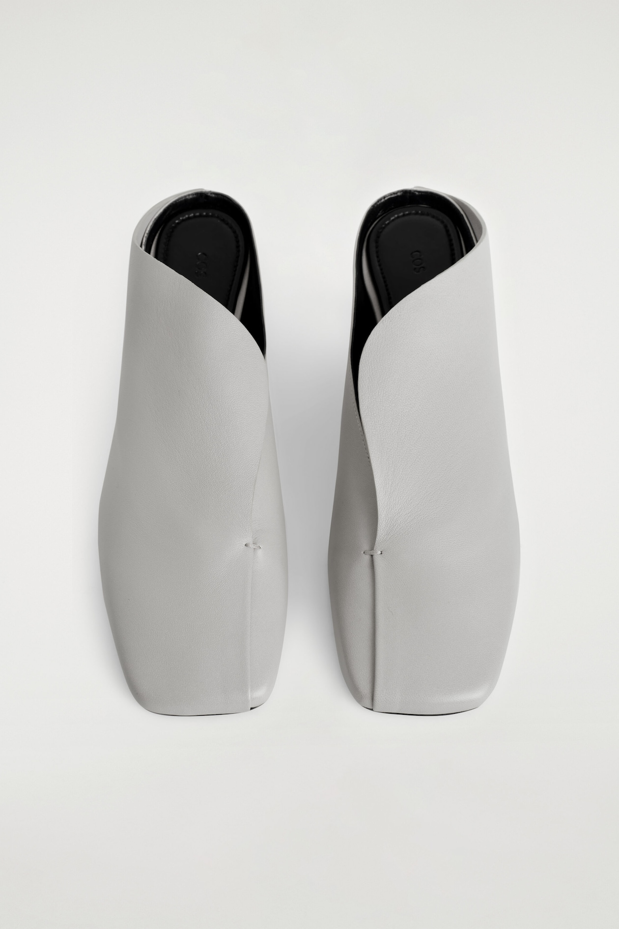 DRAPED LEATHER KITTEN-HEEL MULES — DOVE GREY